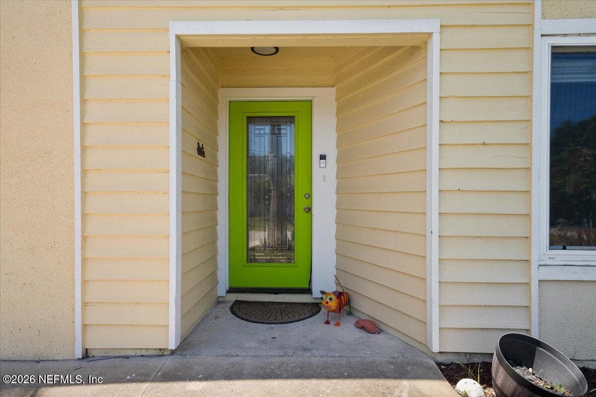 Photo 3 of 918 17TH Street N, Jacksonville Beach, FL 32250