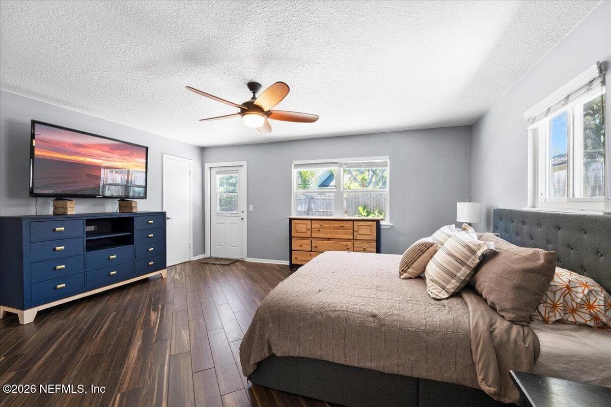 Photo 15 of 918 17TH Street N, Jacksonville Beach, FL 32250