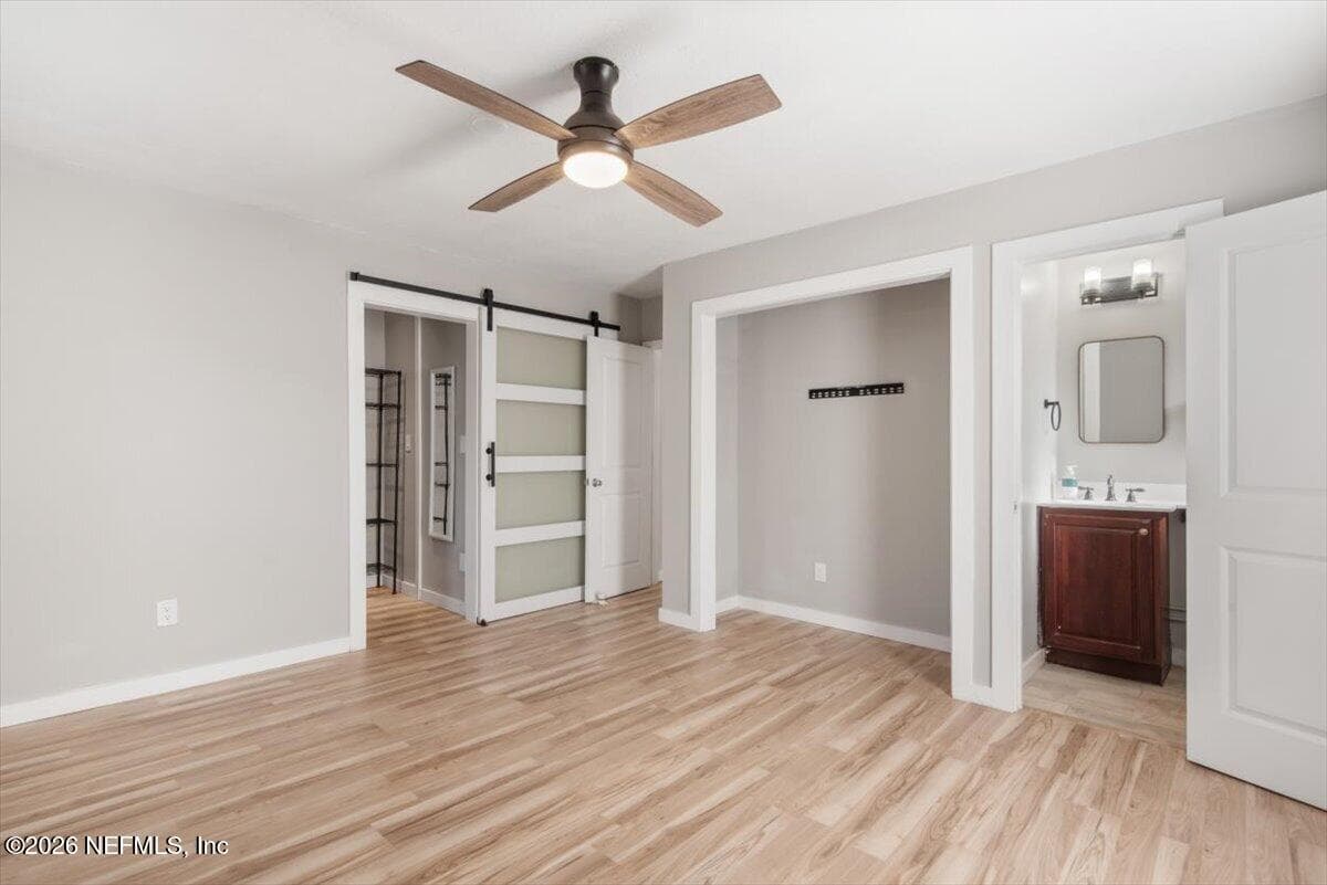 master bedroom main house with half bath — 3403 ROSEMARY Street, Jacksonville, FL 32207