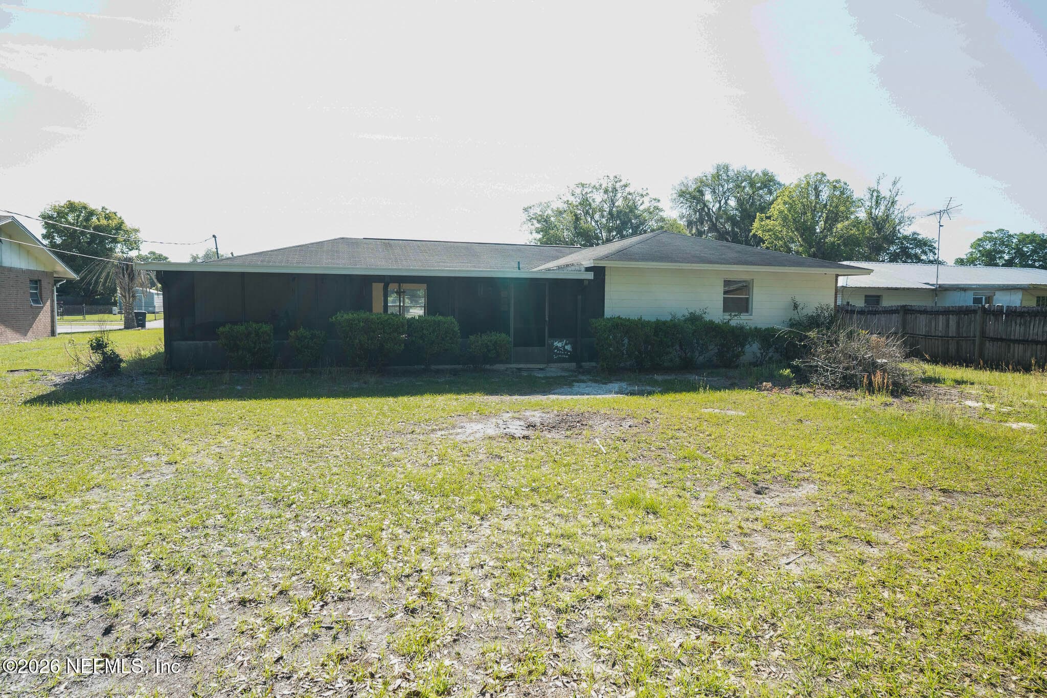 Photo 8 of 190 MANGO Drive, Palatka, FL 32177