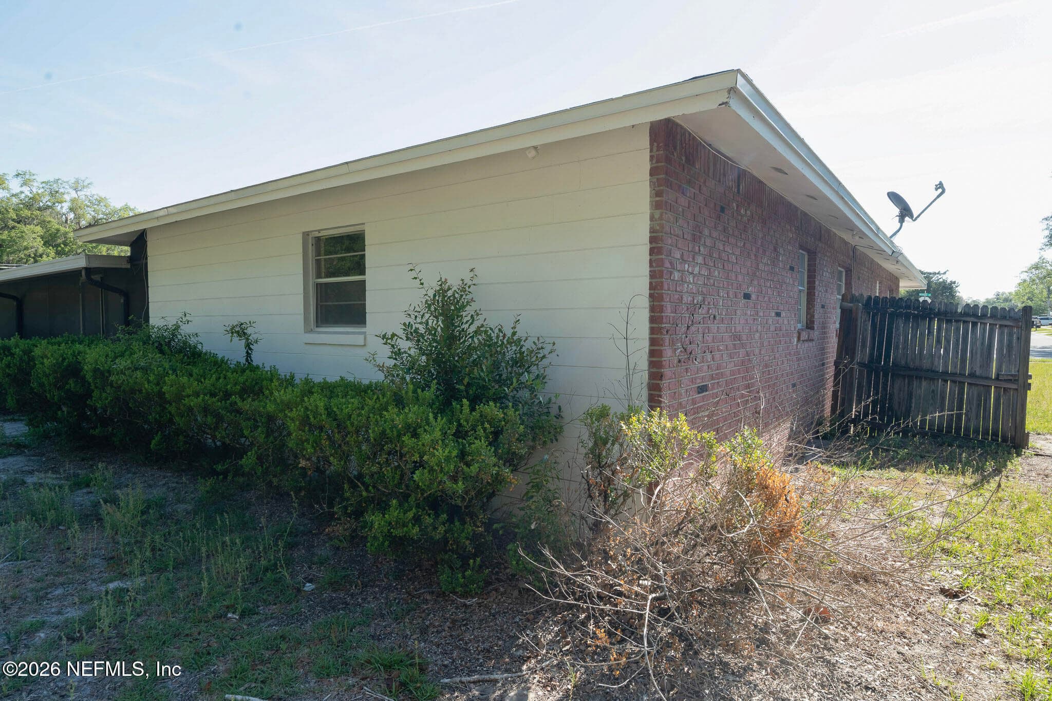 Photo 9 of 190 MANGO Drive, Palatka, FL 32177