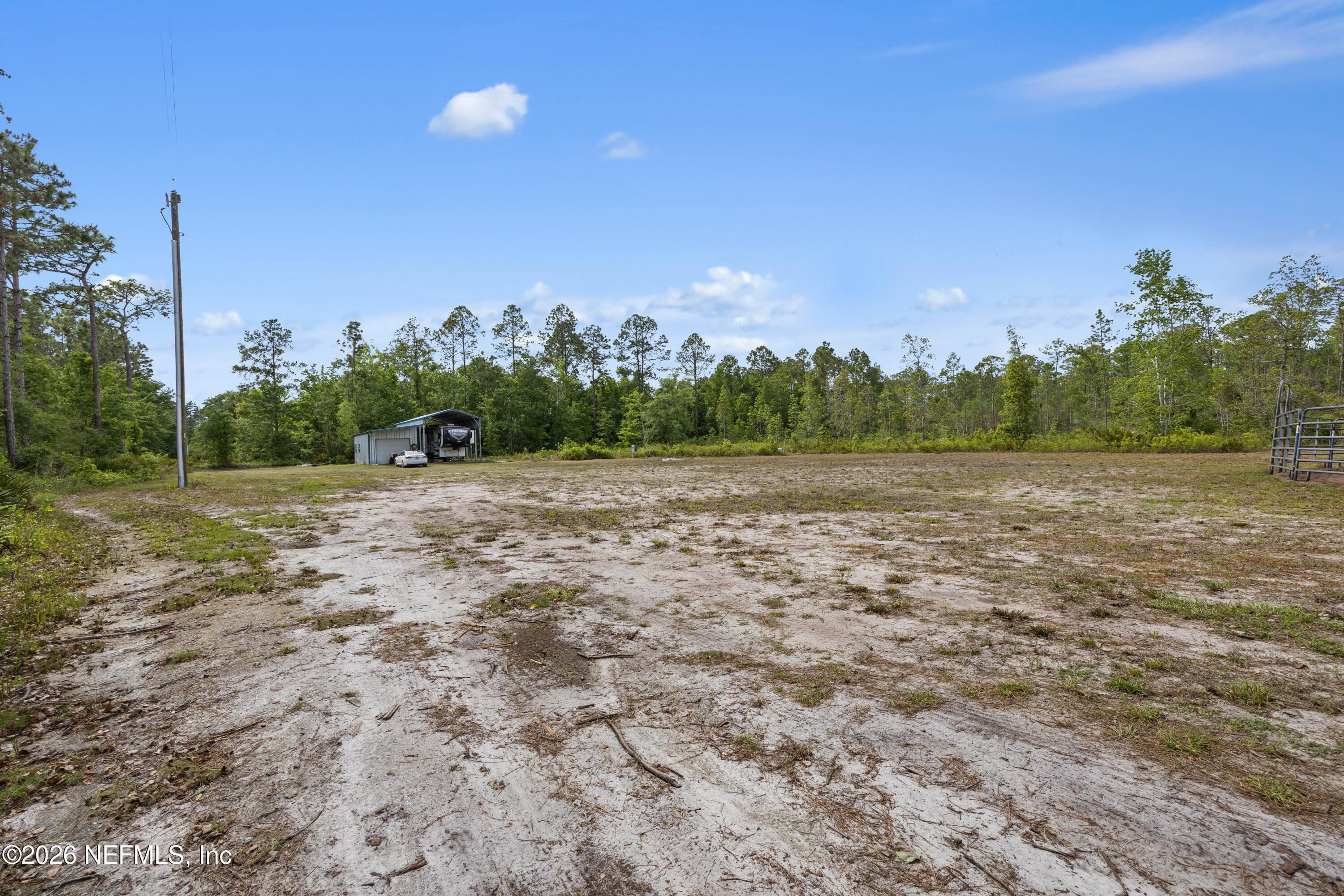Photo 2 of 33517 MEADOWS Lane, Callahan, FL 32011