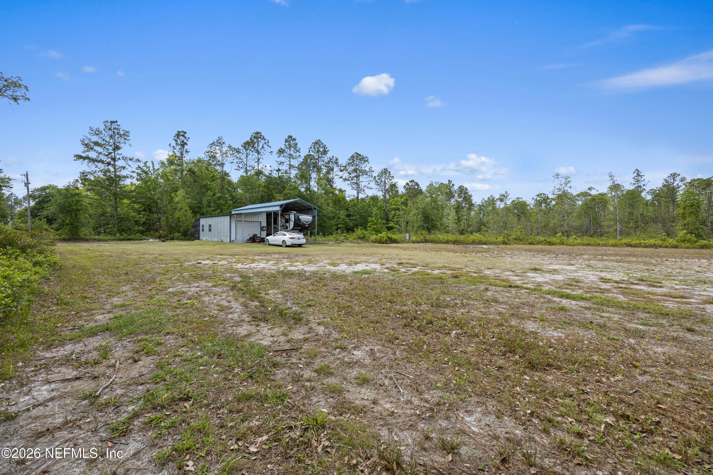 Photo 3 of 33517 MEADOWS Lane, Callahan, FL 32011