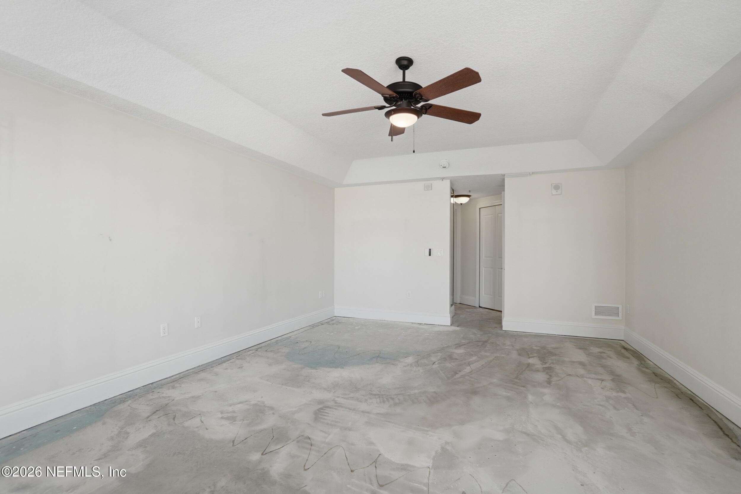 Photo 23 of 932 1ST Street N 203, Jacksonville Beach, FL 32250
