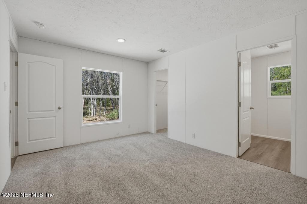 Photo 19 of 326 GLORIA Avenue, Interlachen, FL 32148