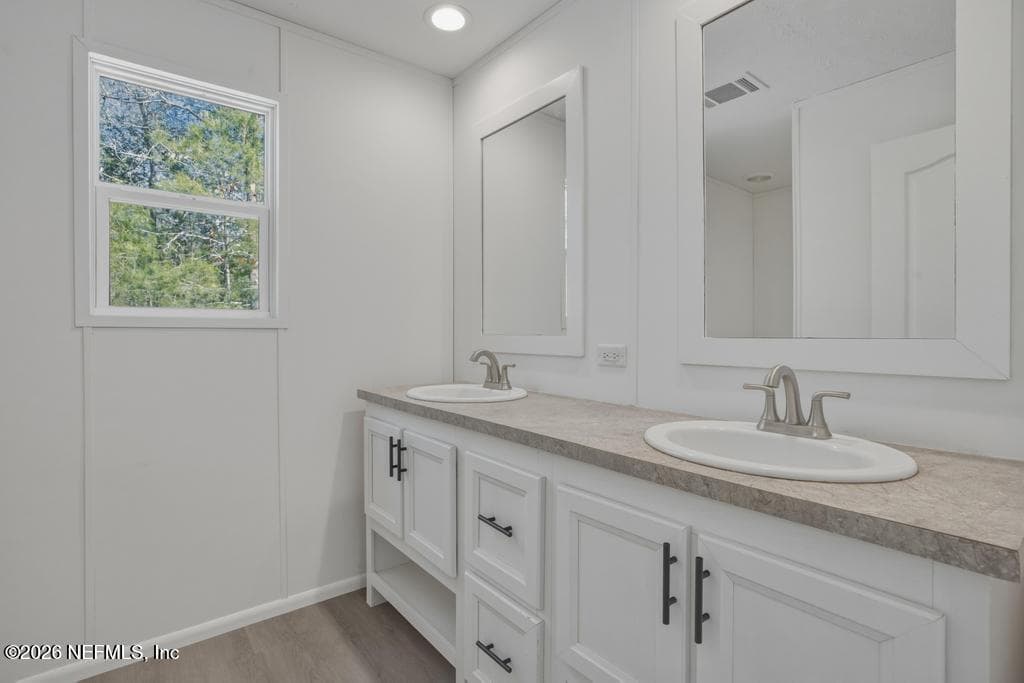 Photo 20 of 326 GLORIA Avenue, Interlachen, FL 32148