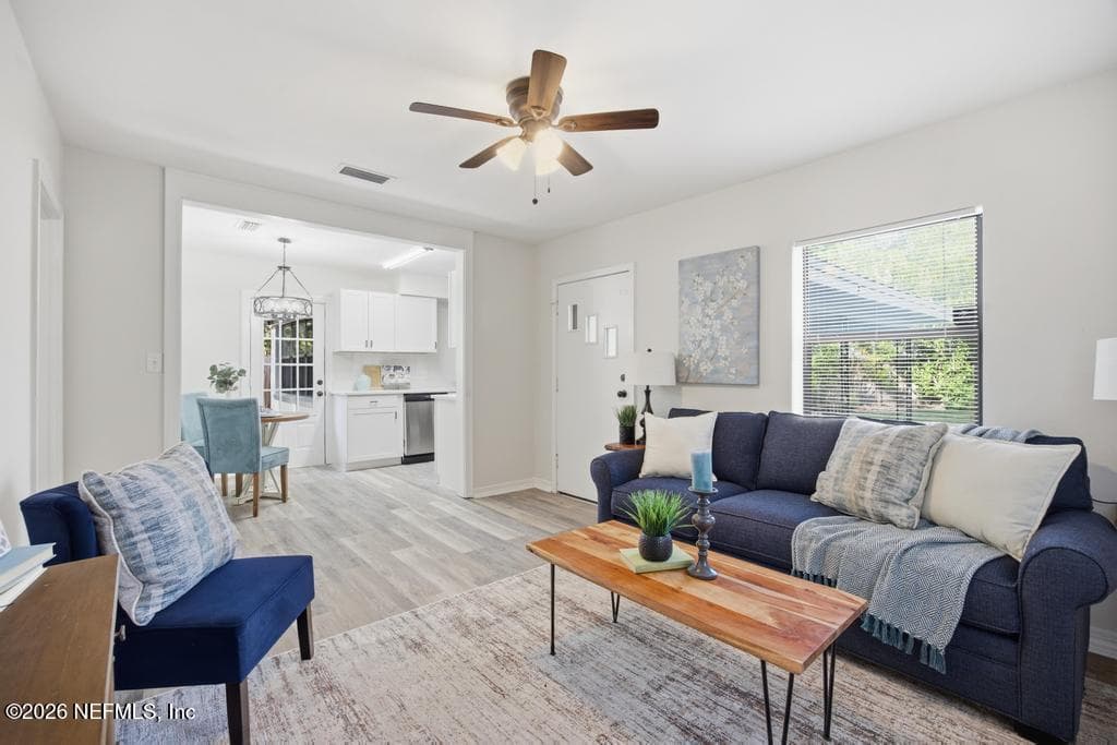 Photo 31 of 120 E OAK HILL Drive, Palatka, FL 32177