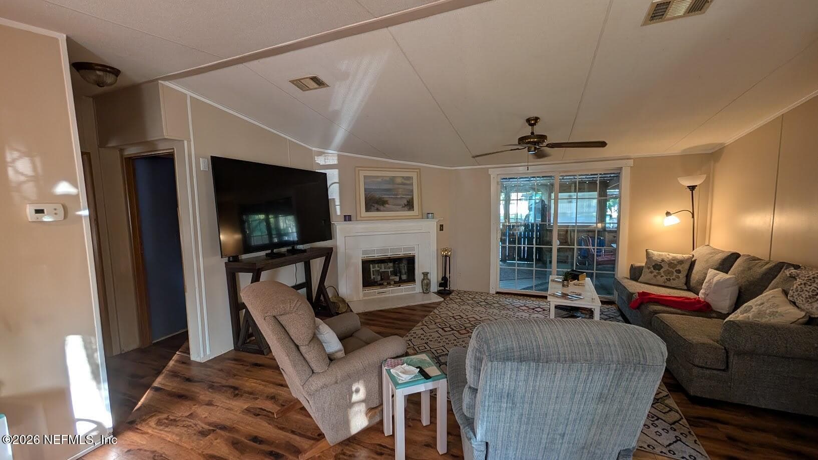 Photo 4 of 105 ILLINOIS Drive, Satsuma, FL 32189