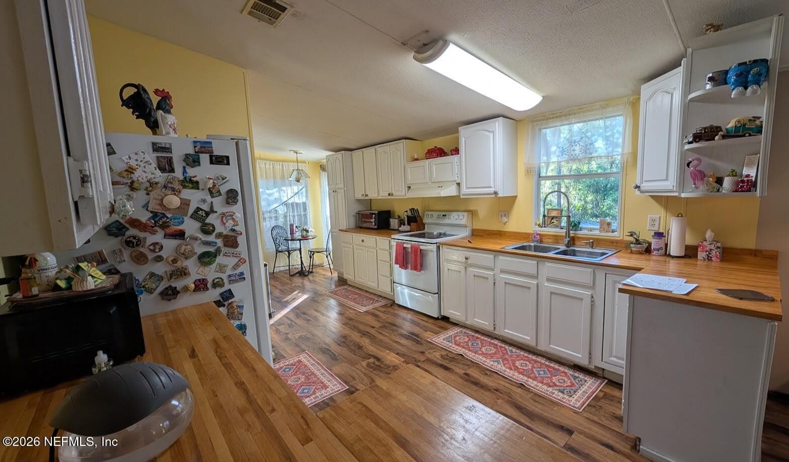 Photo 16 of 105 ILLINOIS Drive, Satsuma, FL 32189