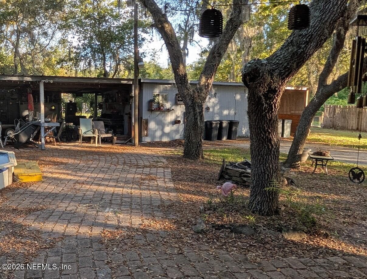 Photo 31 of 105 ILLINOIS Drive, Satsuma, FL 32189