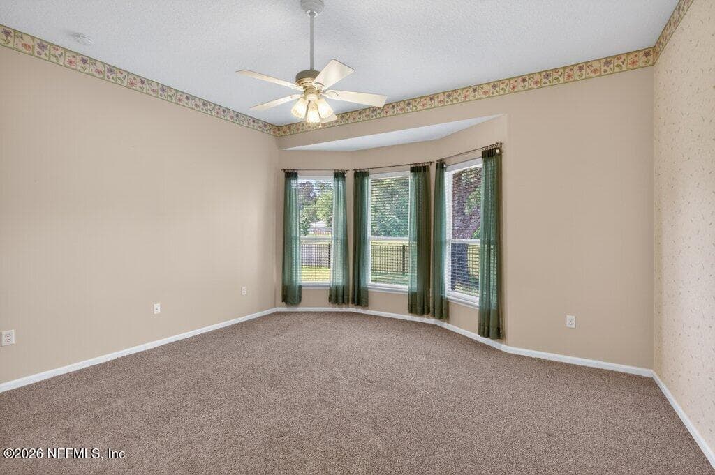 Photo 16 of 821 W CUMBERLAND Court, St. Johns, FL 32259