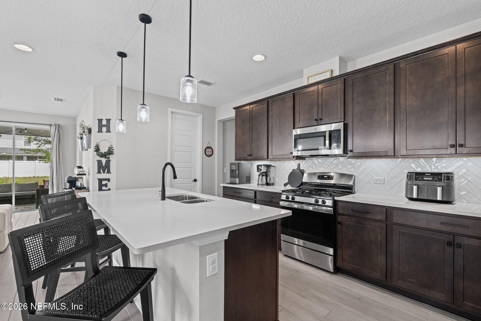 Photo 10 of 1865 AMBERLY Drive, Middleburg, FL 32068