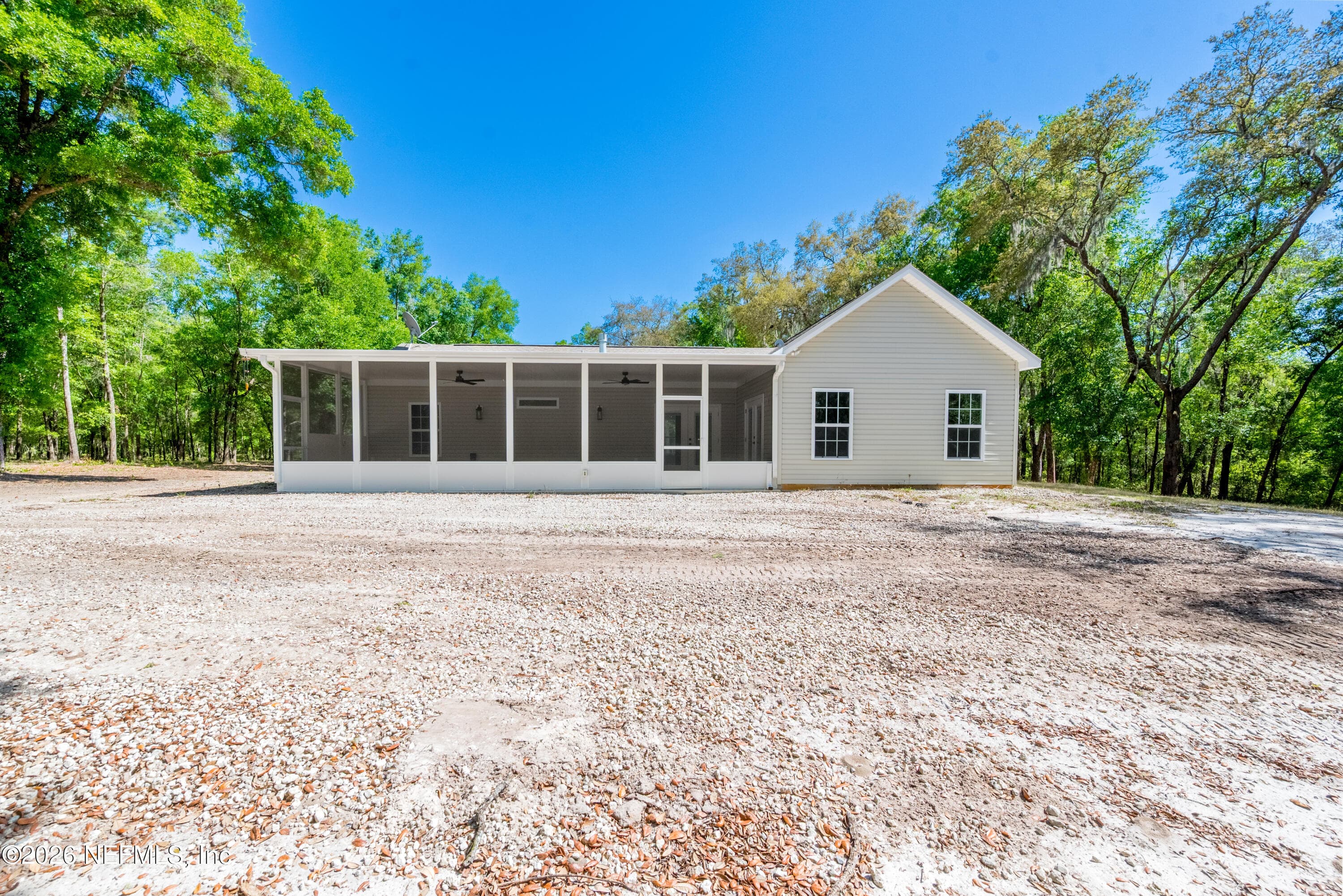 Photo 3 of 4940 DEVILS DEN Road, Keystone Heights, FL 32656