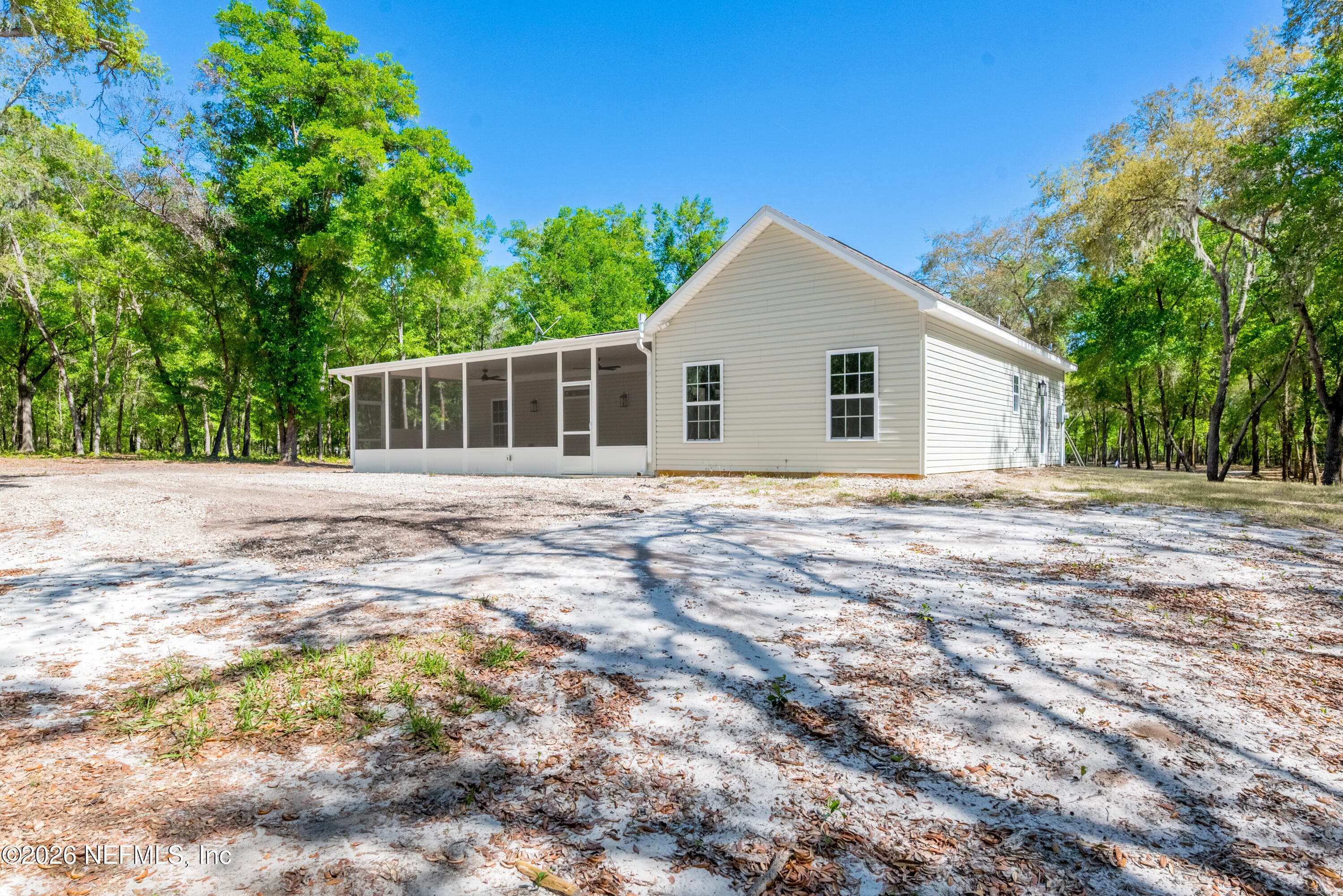 Photo 5 of 4940 DEVILS DEN Road, Keystone Heights, FL 32656