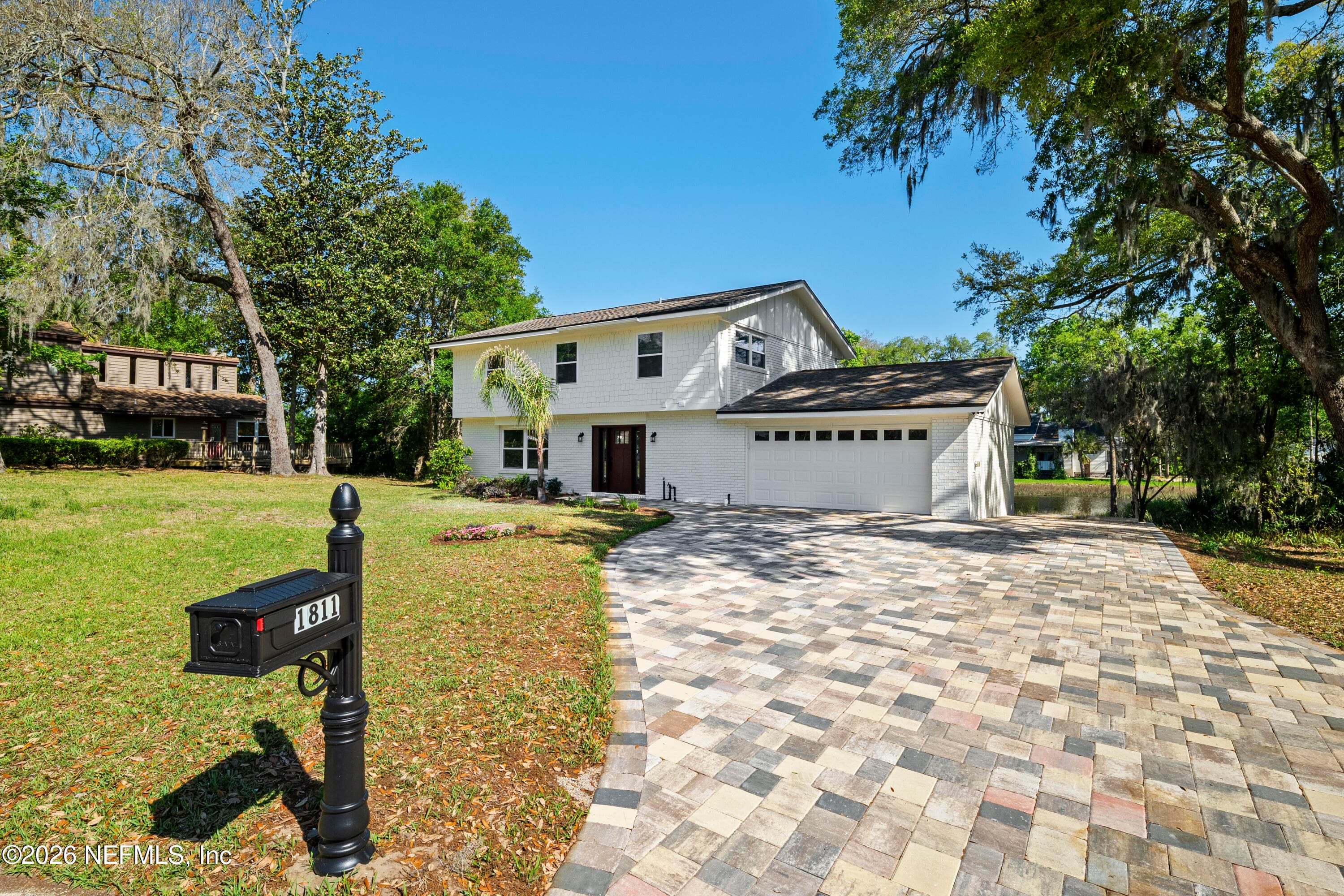 Photo 12 of 1811 TWELVE OAKS Lane N, Neptune Beach, FL 32266