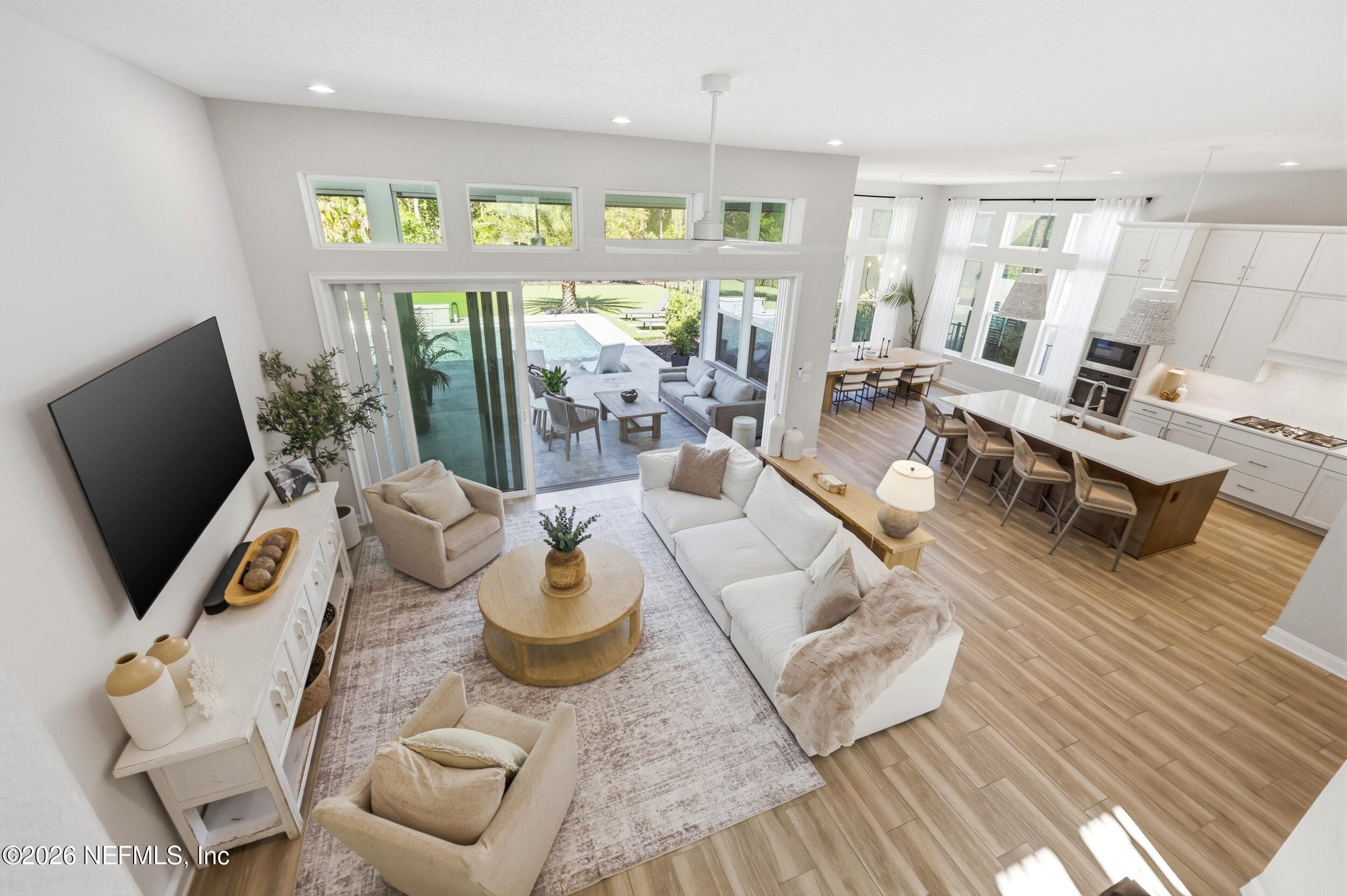 Open-concept indoor-outdoor living — 351 PALM CREST Drive, Ponte Vedra, FL 32081