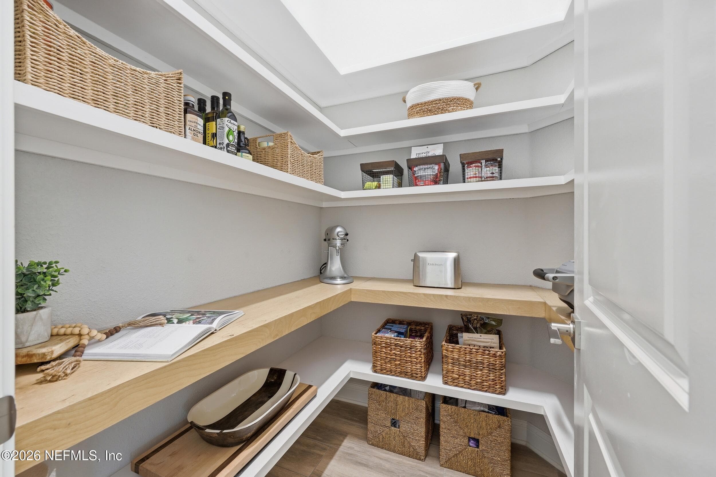 Upgraded walk-in pantry — 351 PALM CREST Drive, Ponte Vedra, FL 32081