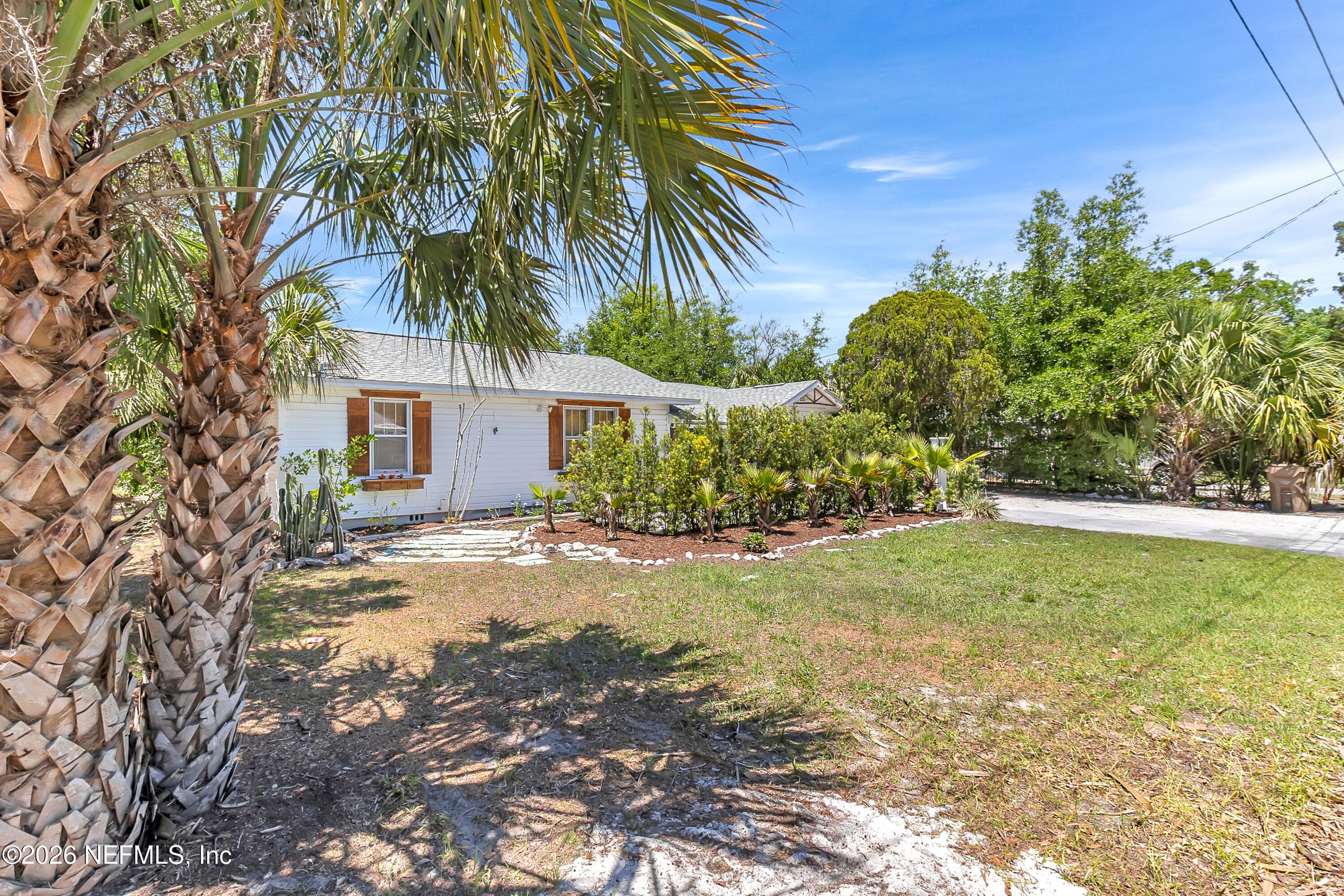 Photo 5 of 3560 MARTIN Avenue, Mount Dora, FL 32757