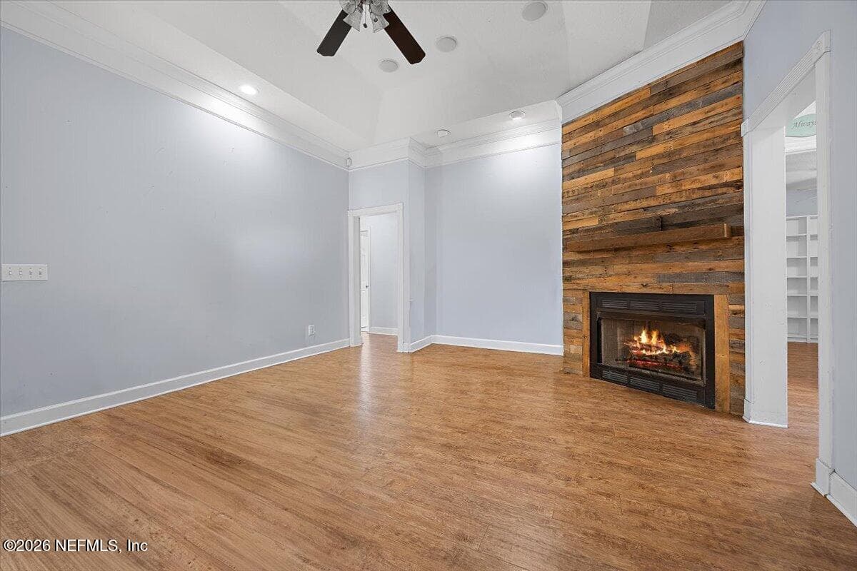 Family room wire fireplace — 8581 PINE Avenue, Macclenny, FL 32063