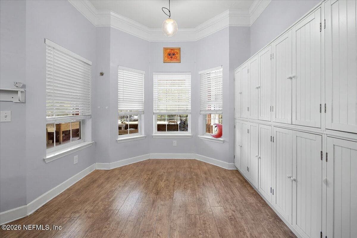 Breakfast nook with built ins — 8581 PINE Avenue, Macclenny, FL 32063