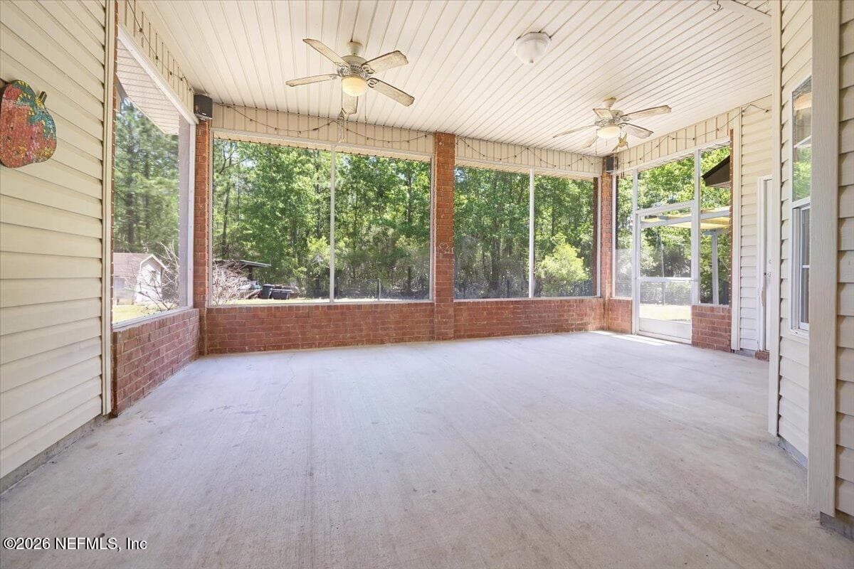 Florida Room — 8581 PINE Avenue, Macclenny, FL 32063
