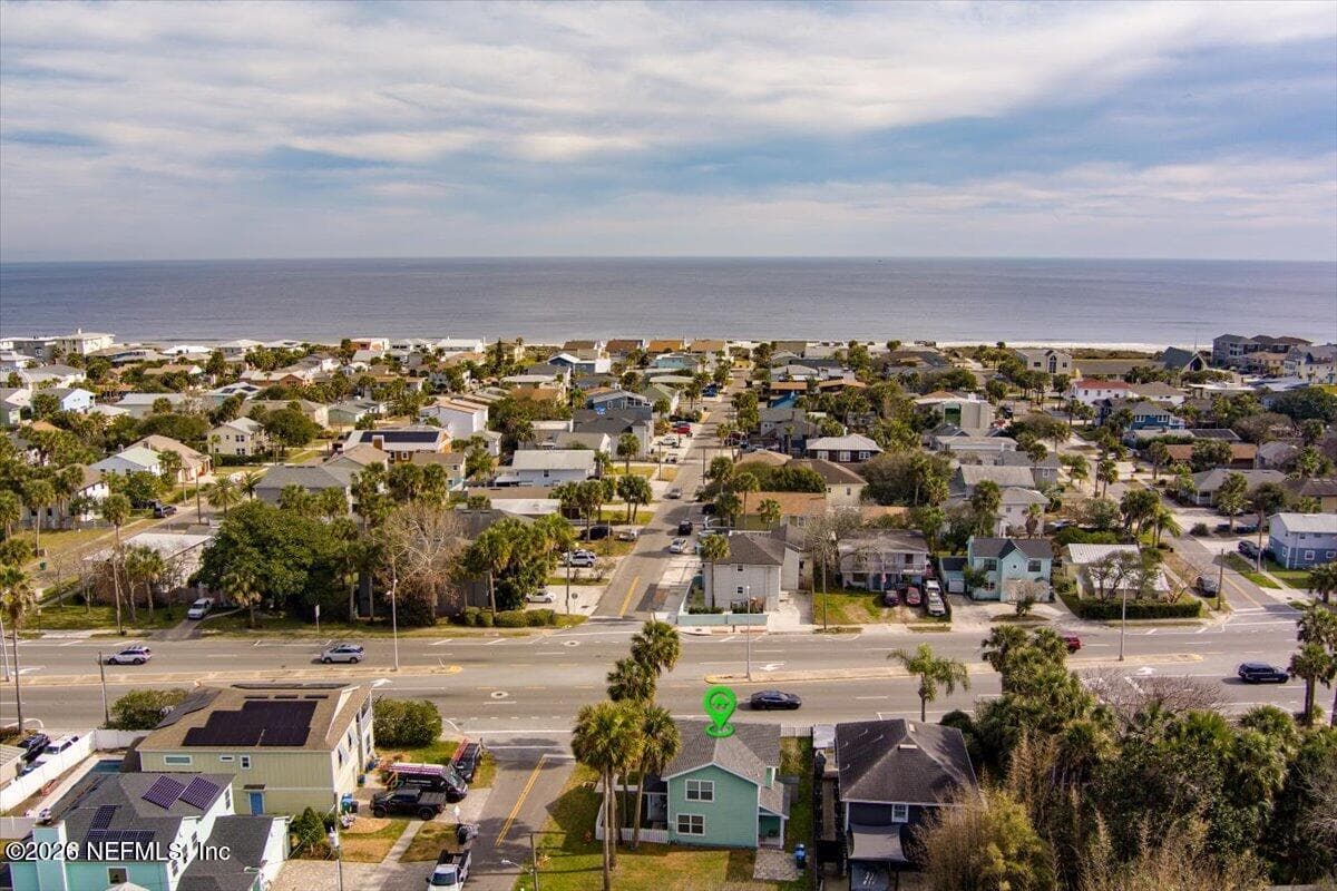 2 BLOCKS TO THE BEACH! — 401 MARGARET Street, Neptune Beach, FL 32266