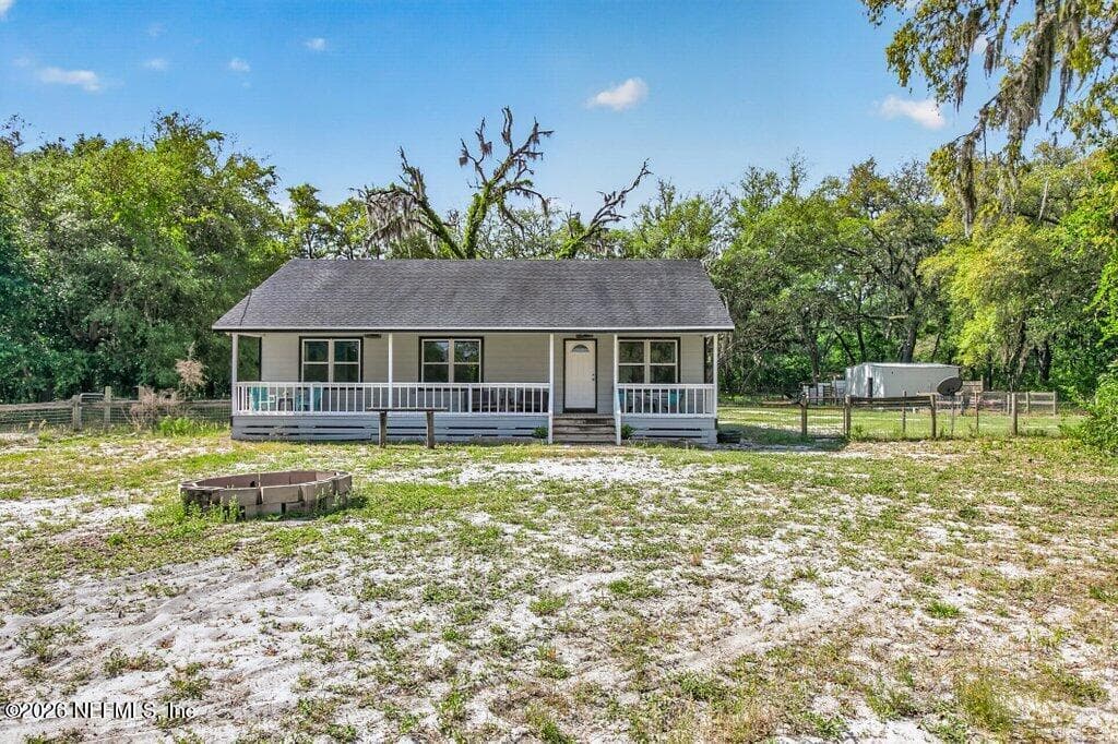 Photo 7 of 461 OLD STARKE Road, Palatka, FL 32177