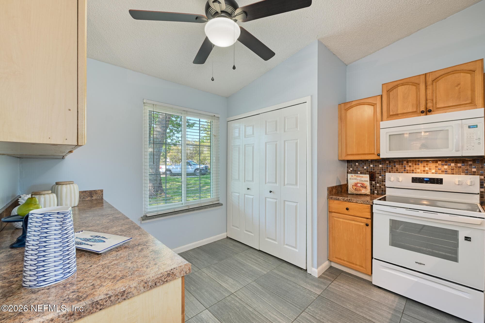 Photo 6 of 582 AQUATIC Drive, Atlantic Beach, FL 32233