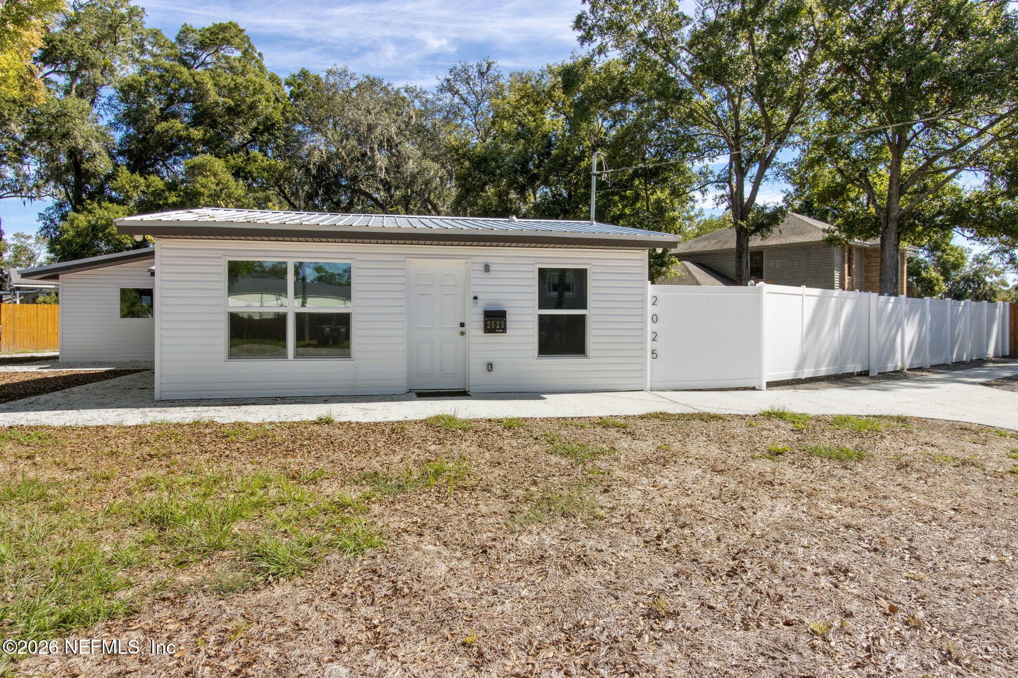 Photo 2 of 2025 ART MUSEUM Drive, Jacksonville, FL 32207