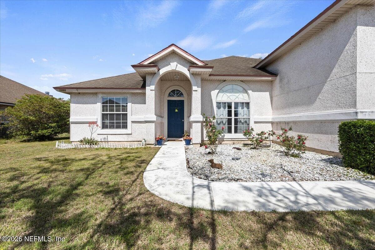Photo 5 of 2303 RAVINES LAKE Road, Middleburg, FL 32068