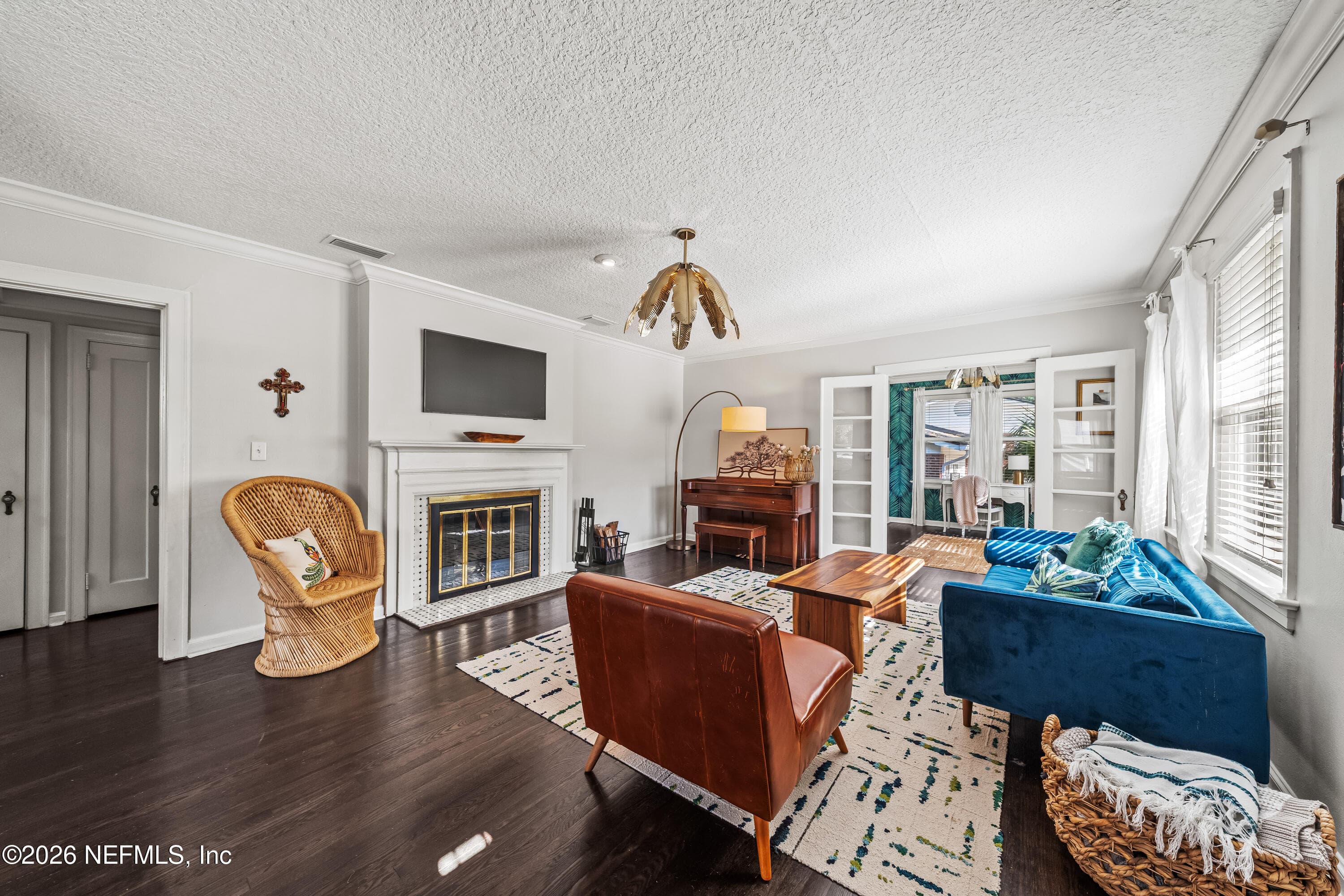 Living Room — 1130 MONTICELLO Road, Jacksonville, FL 32207