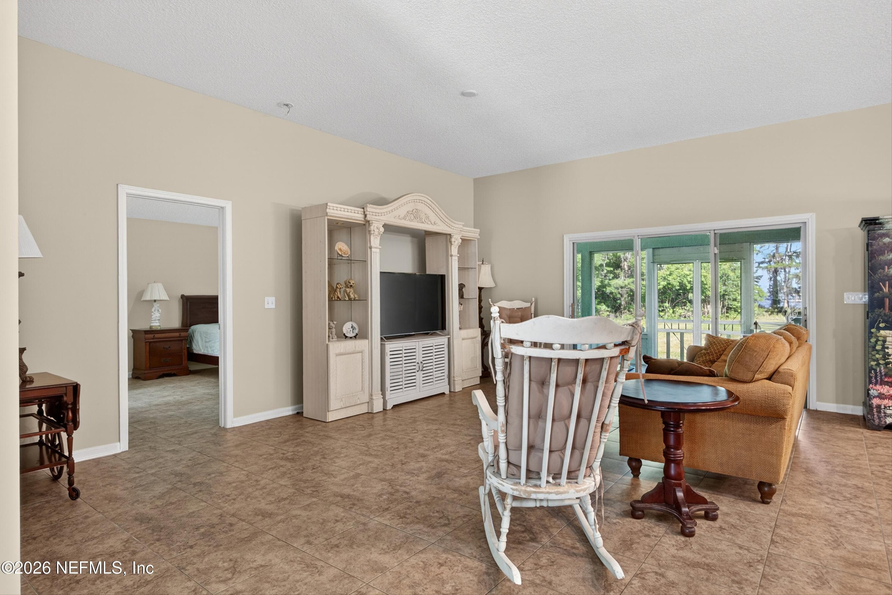 Photo 10 of 110 PIONEER Trail, Green Cove Springs, FL 32043