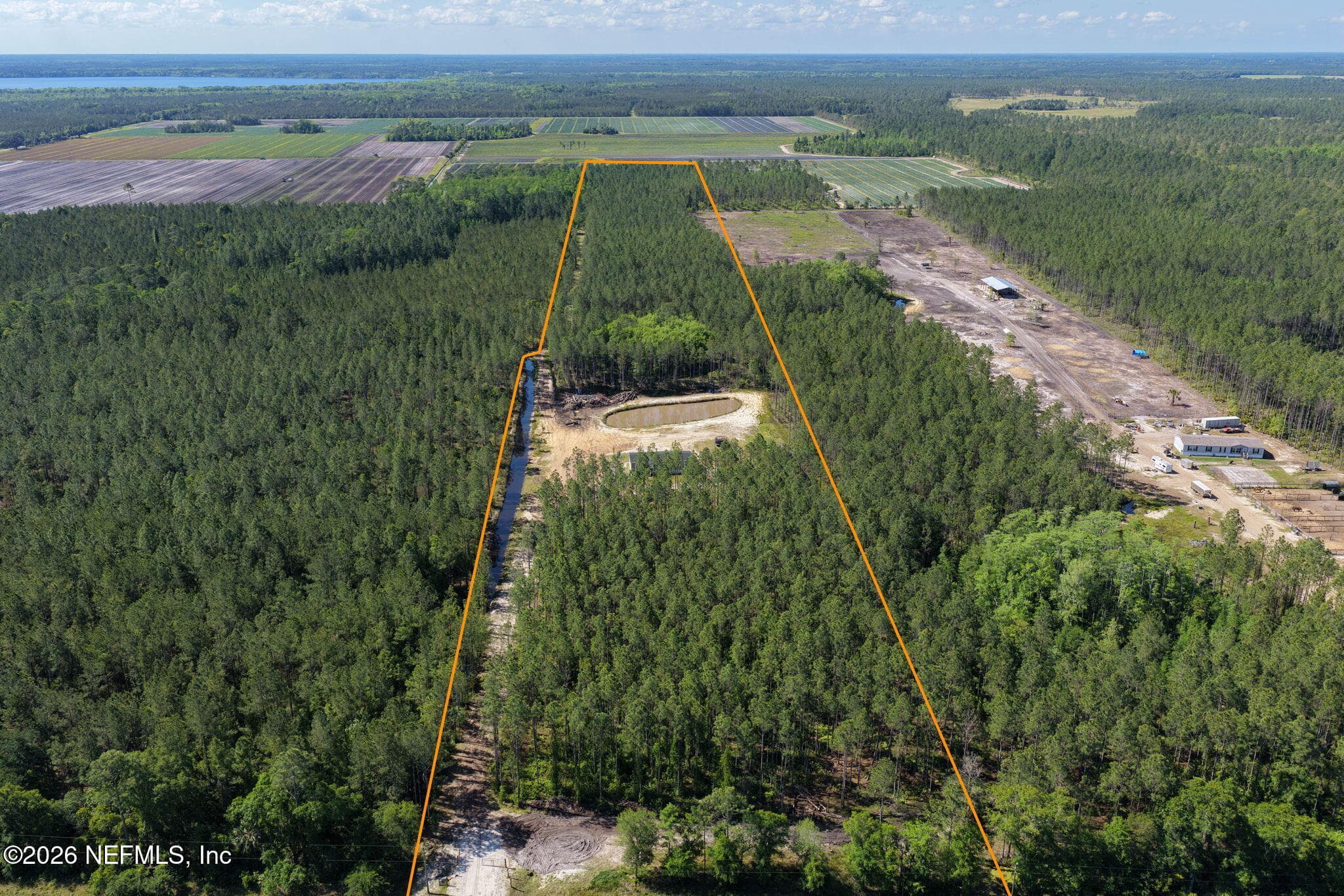 The property boundaries shown here are for illustrative purposes only and may not reflect the exact legal property lines. All property dimensions are approximate and should be independently verified by a surveyor." — 15539 COUNTY ROAD 305, Bunnell, FL 32110