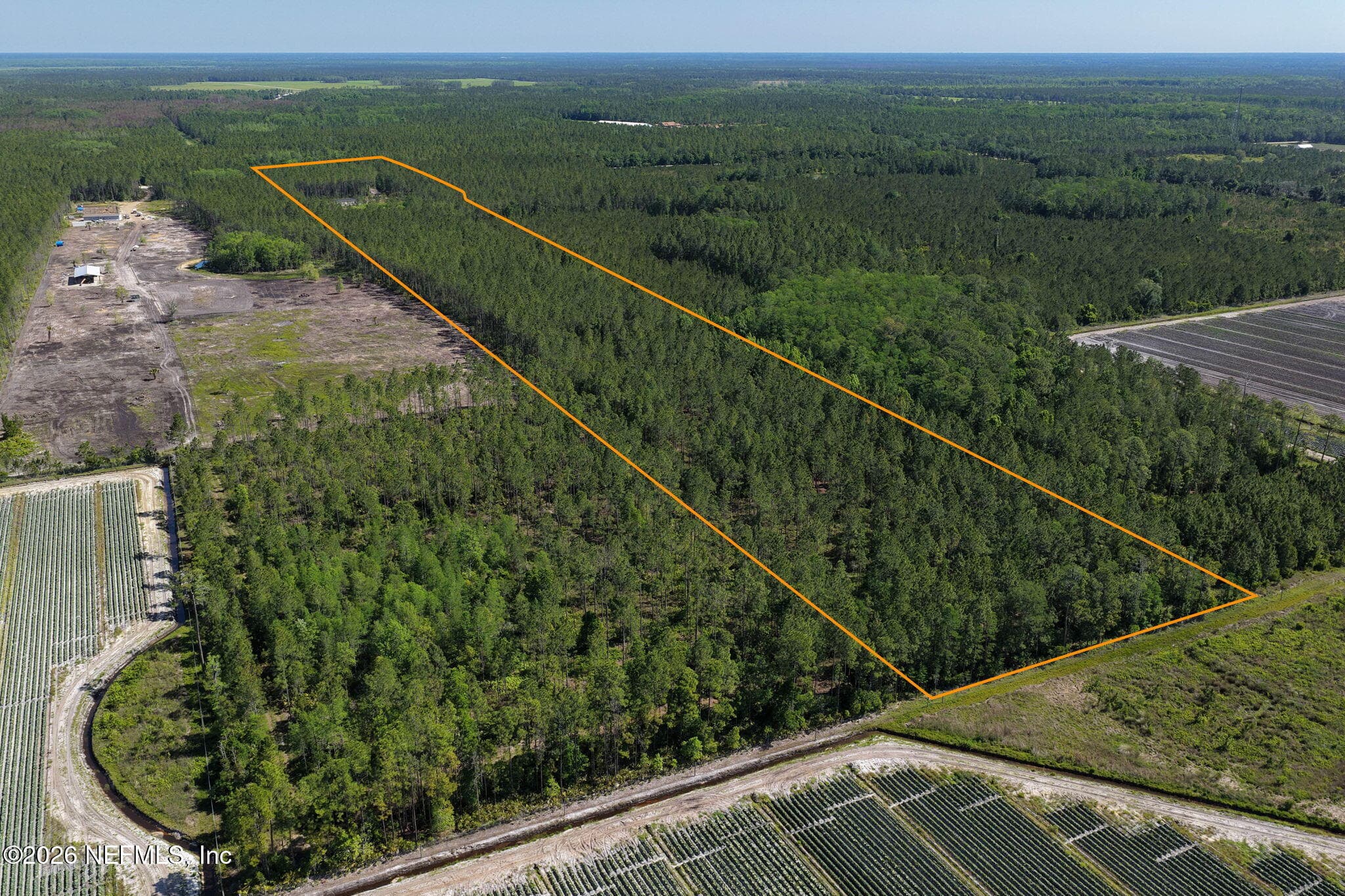 The property boundaries shown here are for illustrative purposes only and may not reflect the exact legal property lines. All property dimensions are approximate and should be independently verified by a surveyor." — 15539 COUNTY ROAD 305, Bunnell, FL 32110