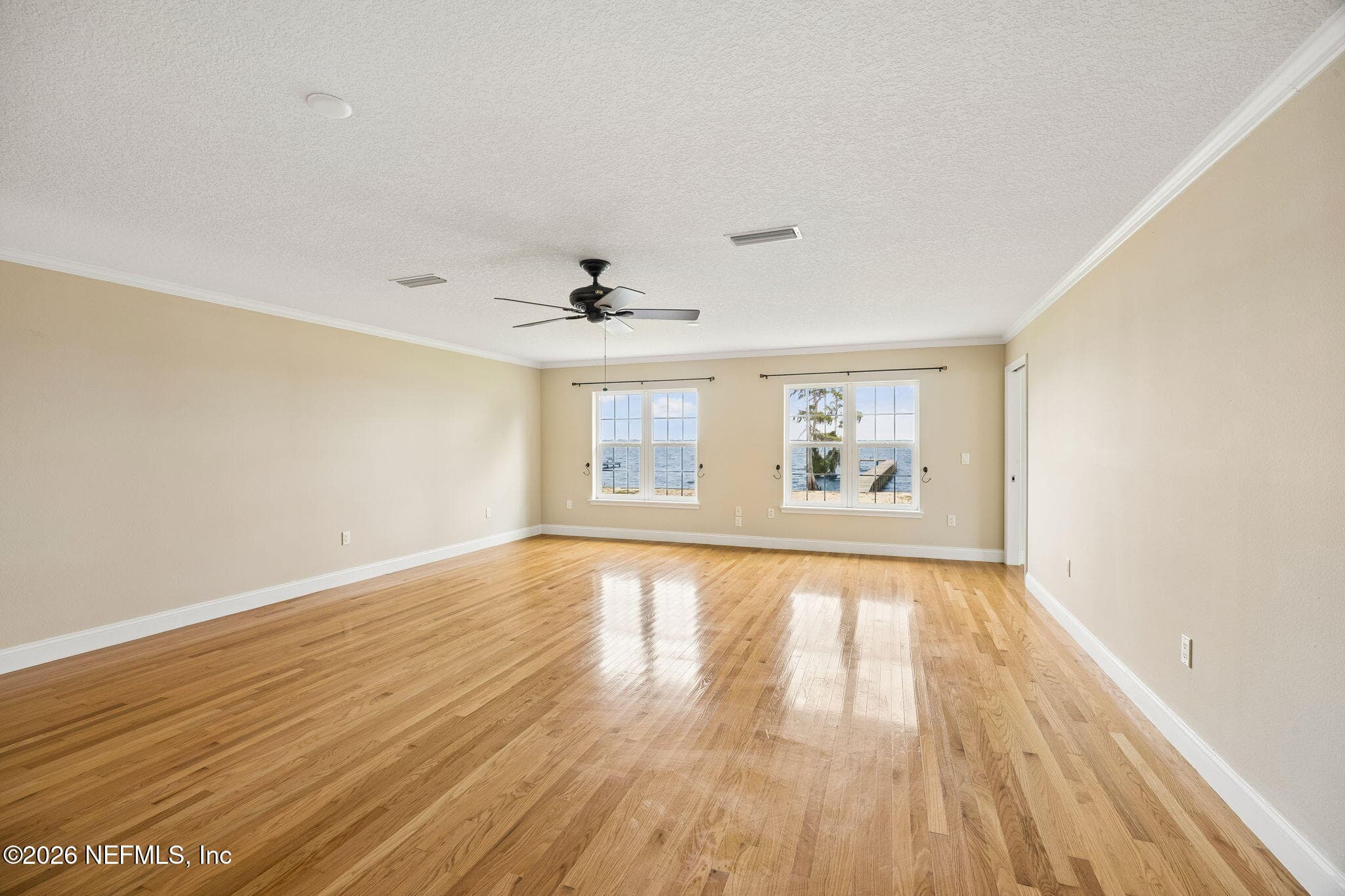 The spacious family room — 102 SANDRA Lane, Crescent City, FL 32112