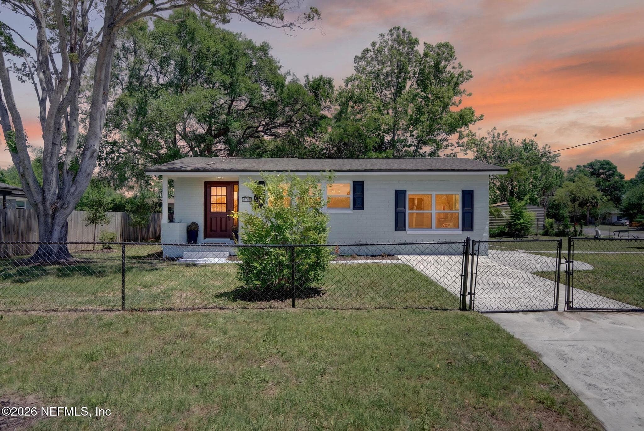 Photo 5 of 401 SKATE Road, Atlantic Beach, FL 32233