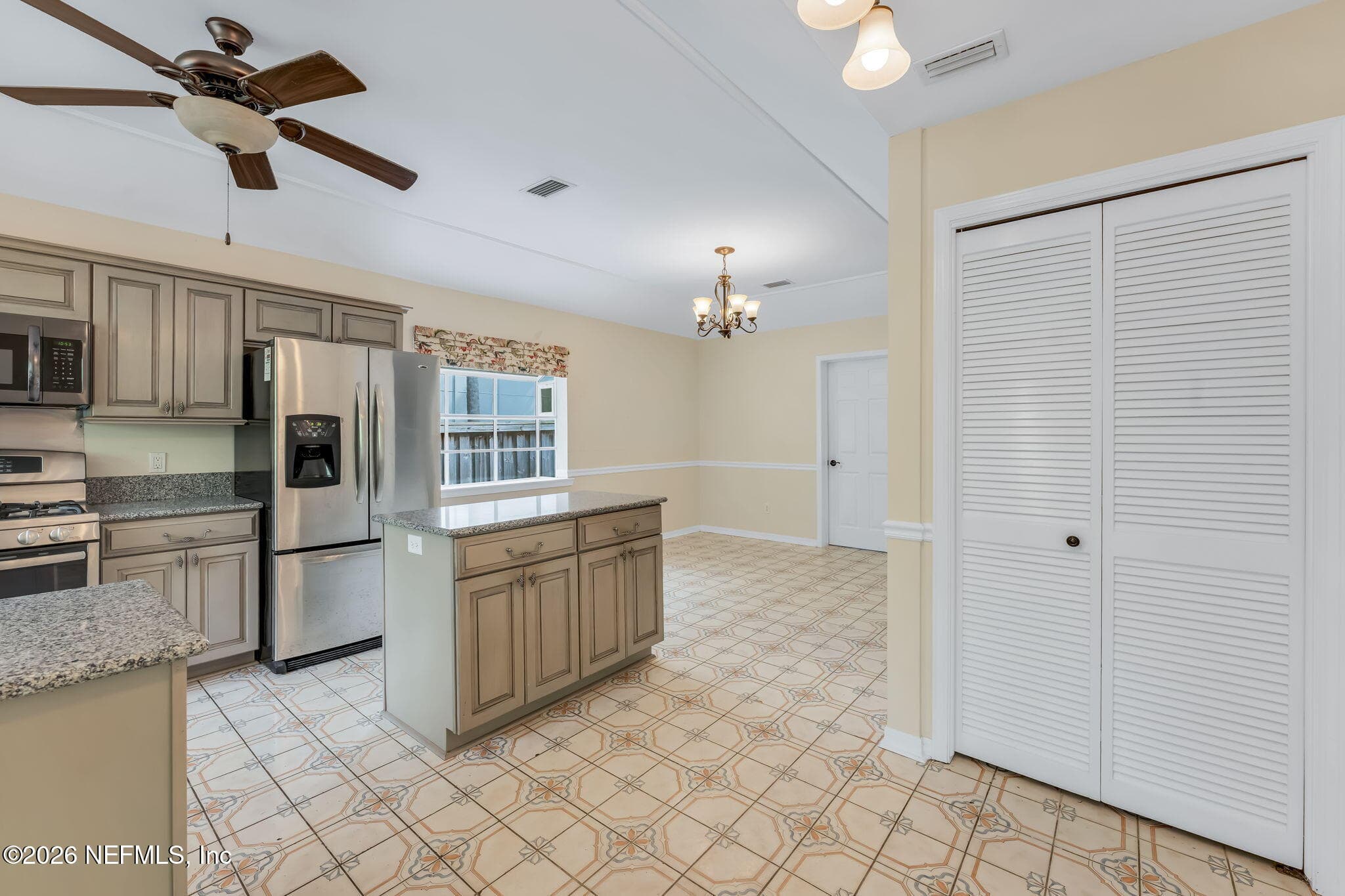 Photo 16 of 1826 TIERRA VERDE Drive, Atlantic Beach, FL 32233