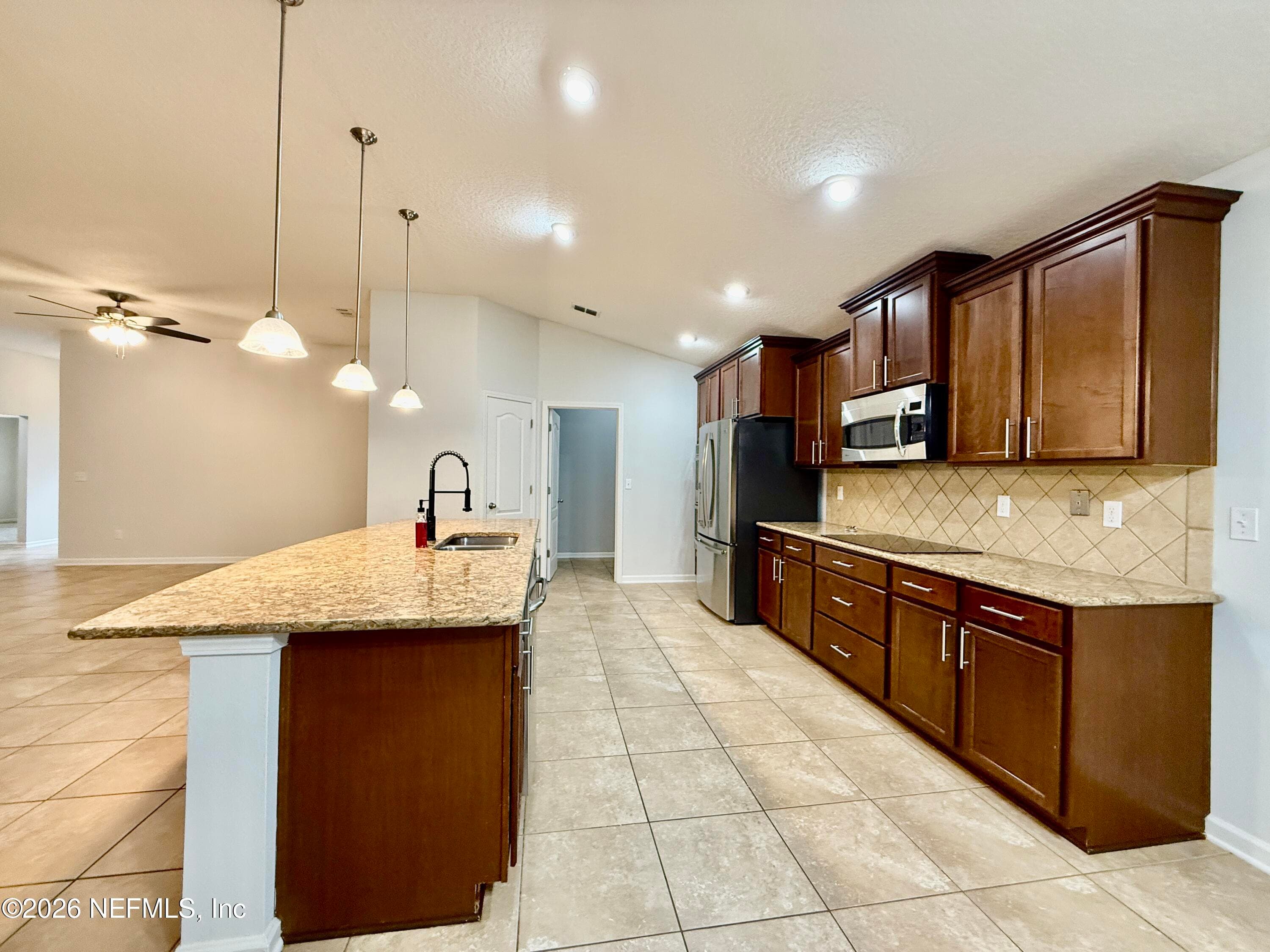 Photo 7 of 112 MORAYSHIRE Court, St. Johns, FL 32259