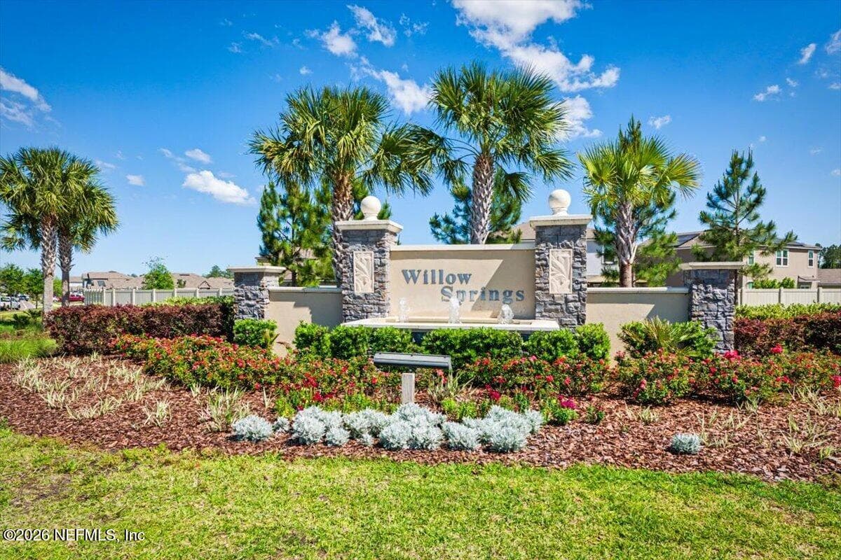Low HOA Neighborhood - NO CDD fees — 2164 WILLOW SPRINGS Drive, Green Cove Springs, FL 32043