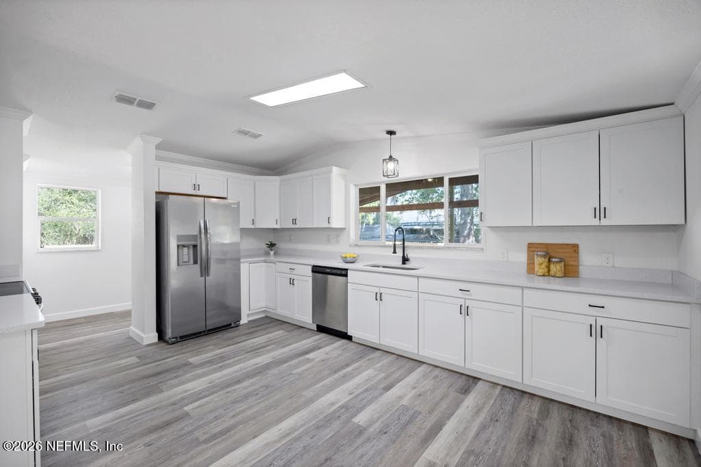 Photo 18 of 447 ERIC Avenue, Jacksonville, FL 32218