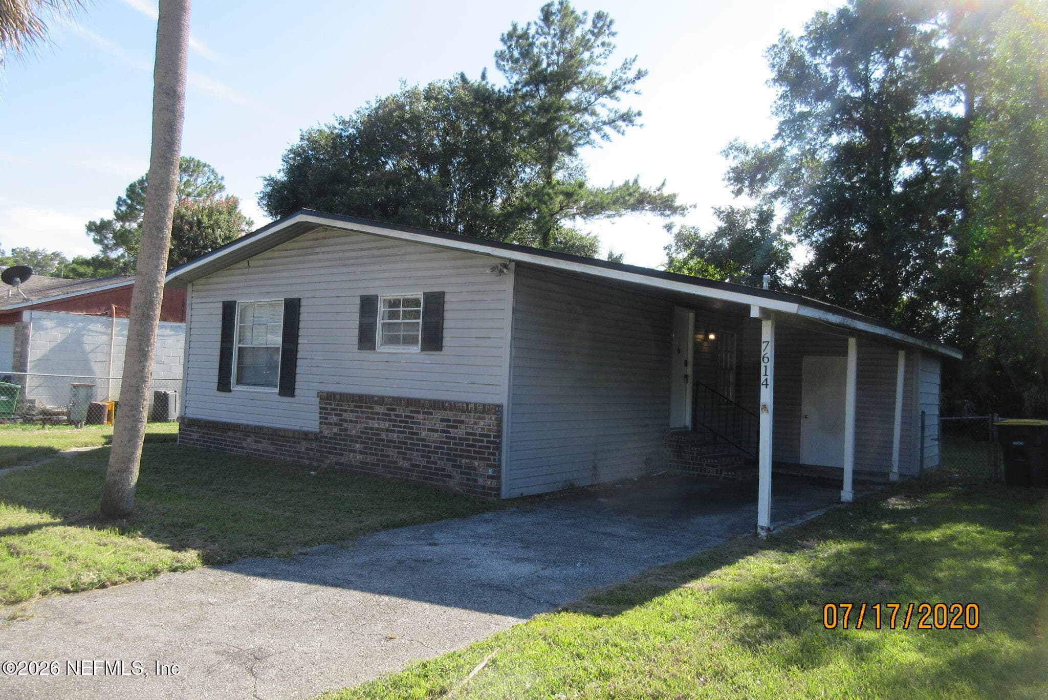 Photo 2 of 7614 CLUB DUCLAY Drive, Jacksonville, FL 32244