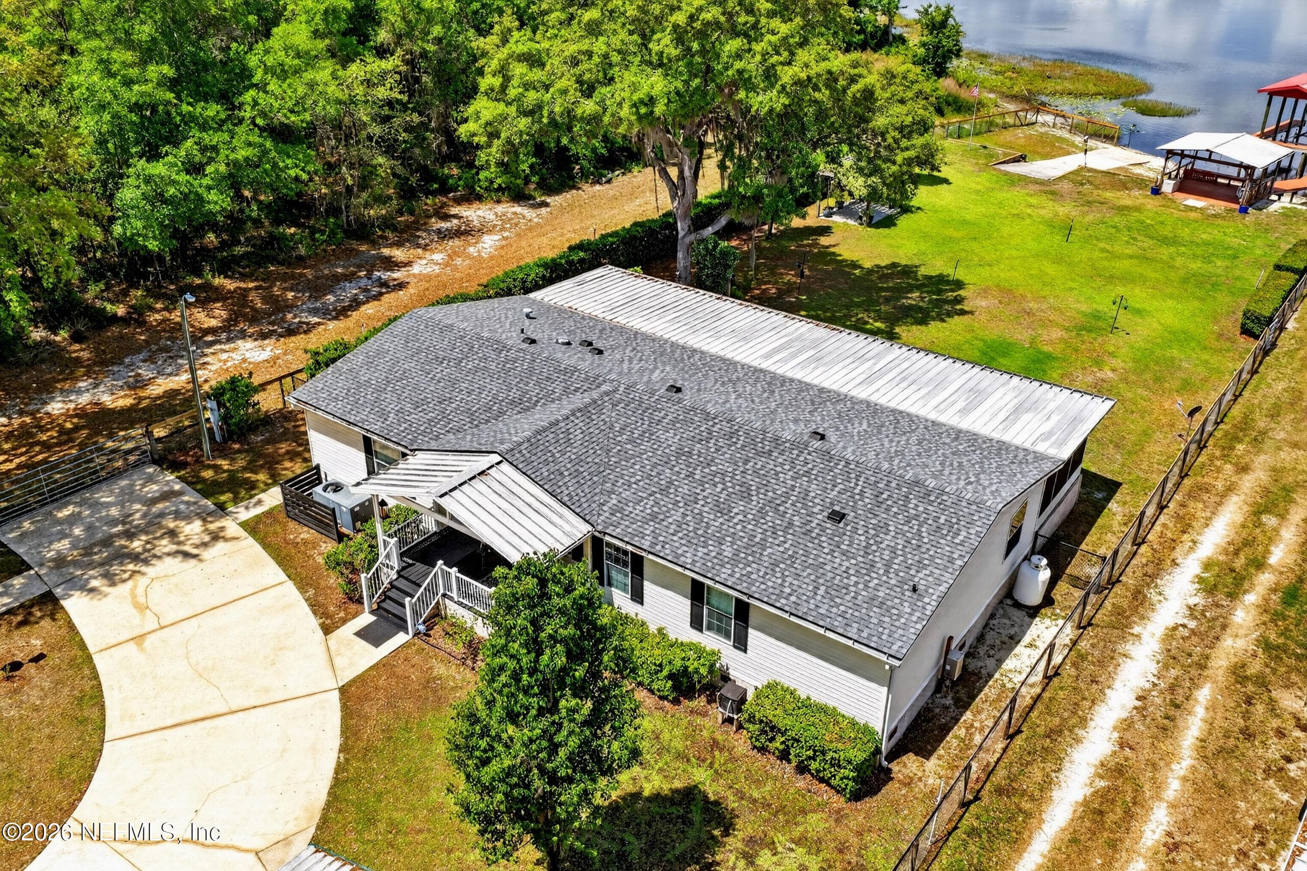Photo 55 of 141 KITTY Avenue, Interlachen, FL 32148