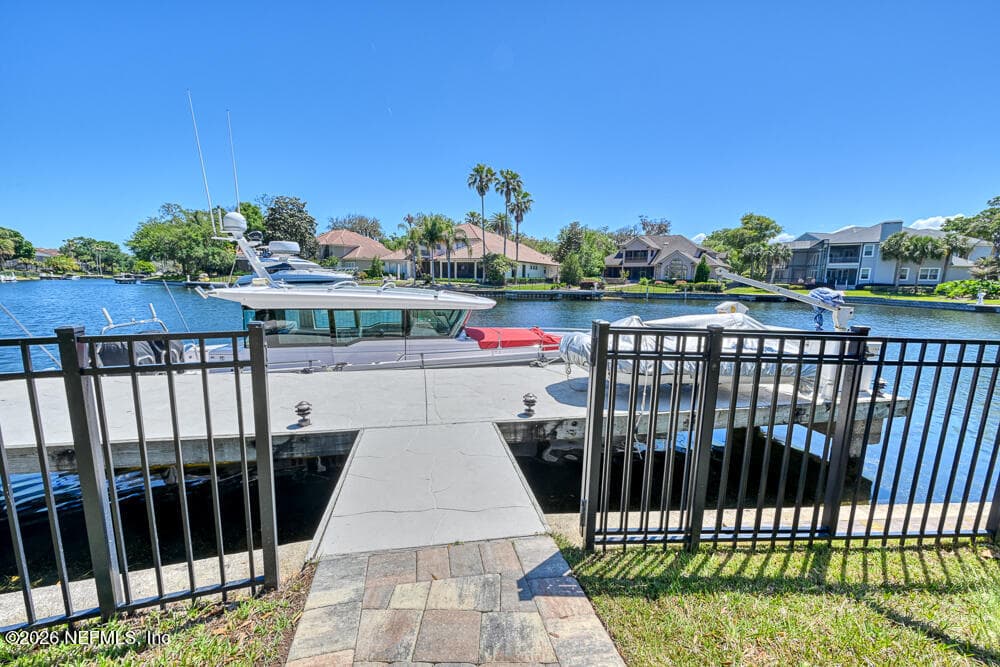 Photo 4 of 13656 CHARTER Court, Jacksonville, FL 32225