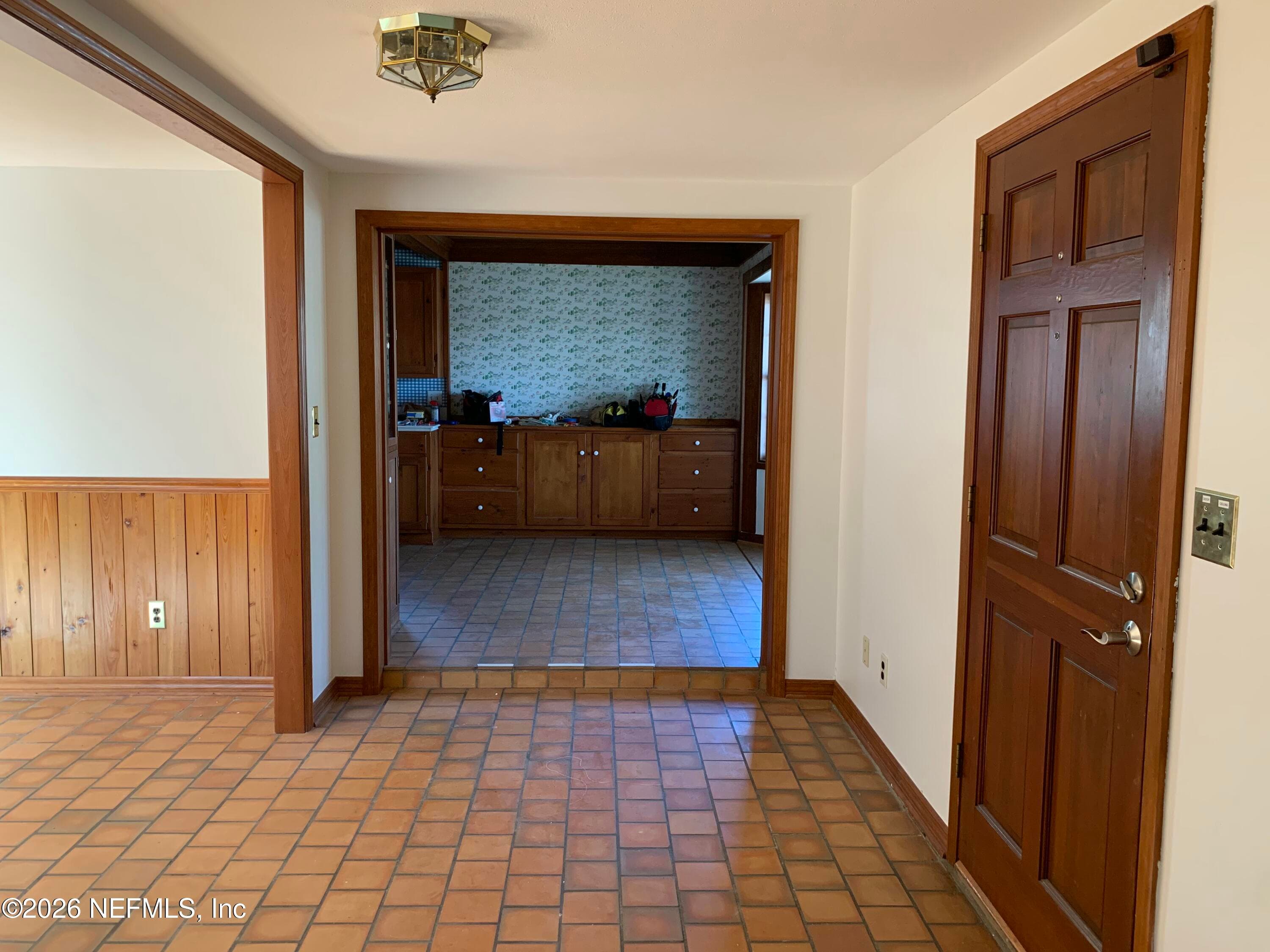Spacious entry into main home surrounded by dining room , eat in kitchen & living room/great room. Perfect floorplan for entertaining family and friends. — 120 BEACH Avenue, Atlantic Beach, FL 32233