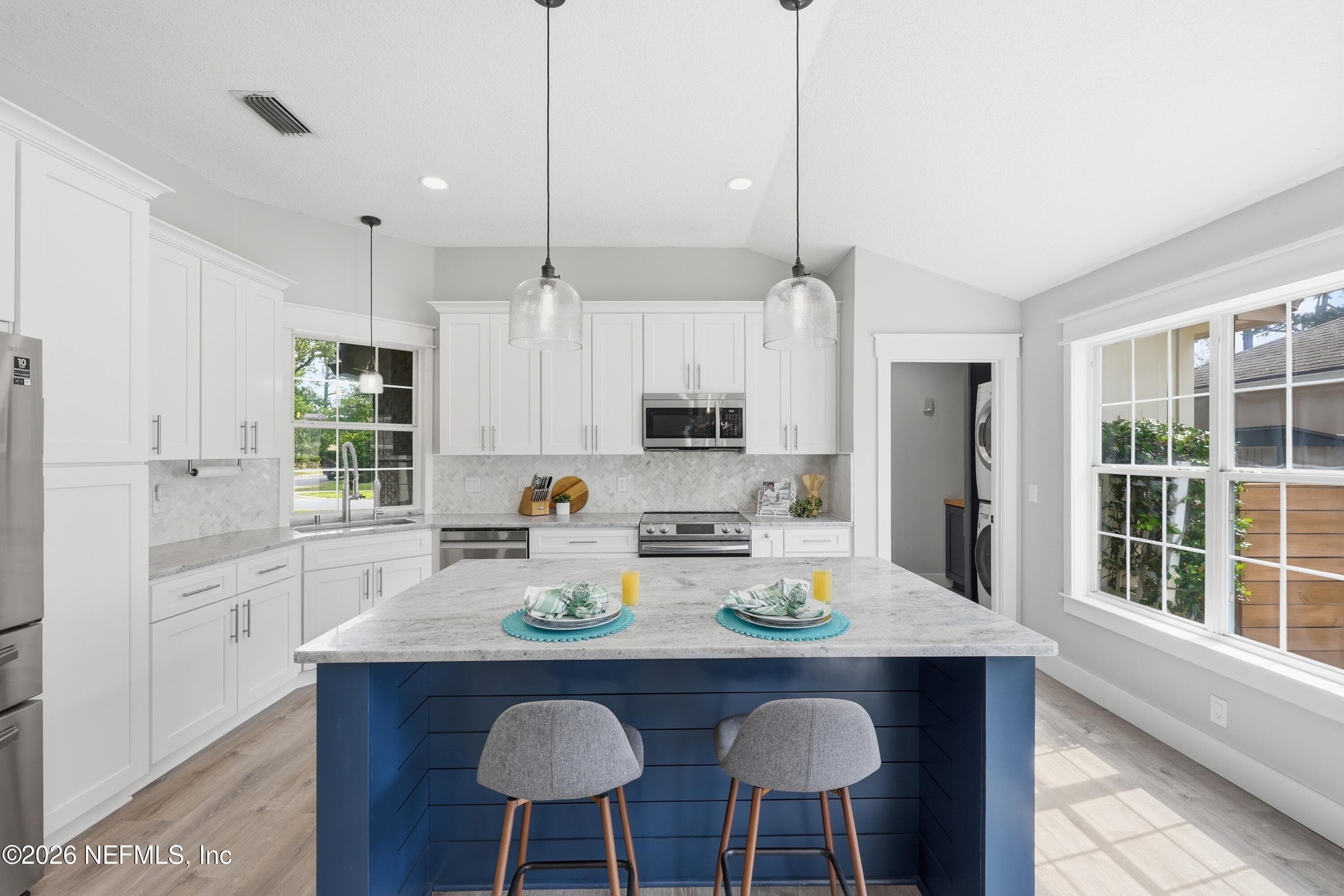 Photo 13 of 2192 THE WOODS Drive E, Jacksonville, FL 32246