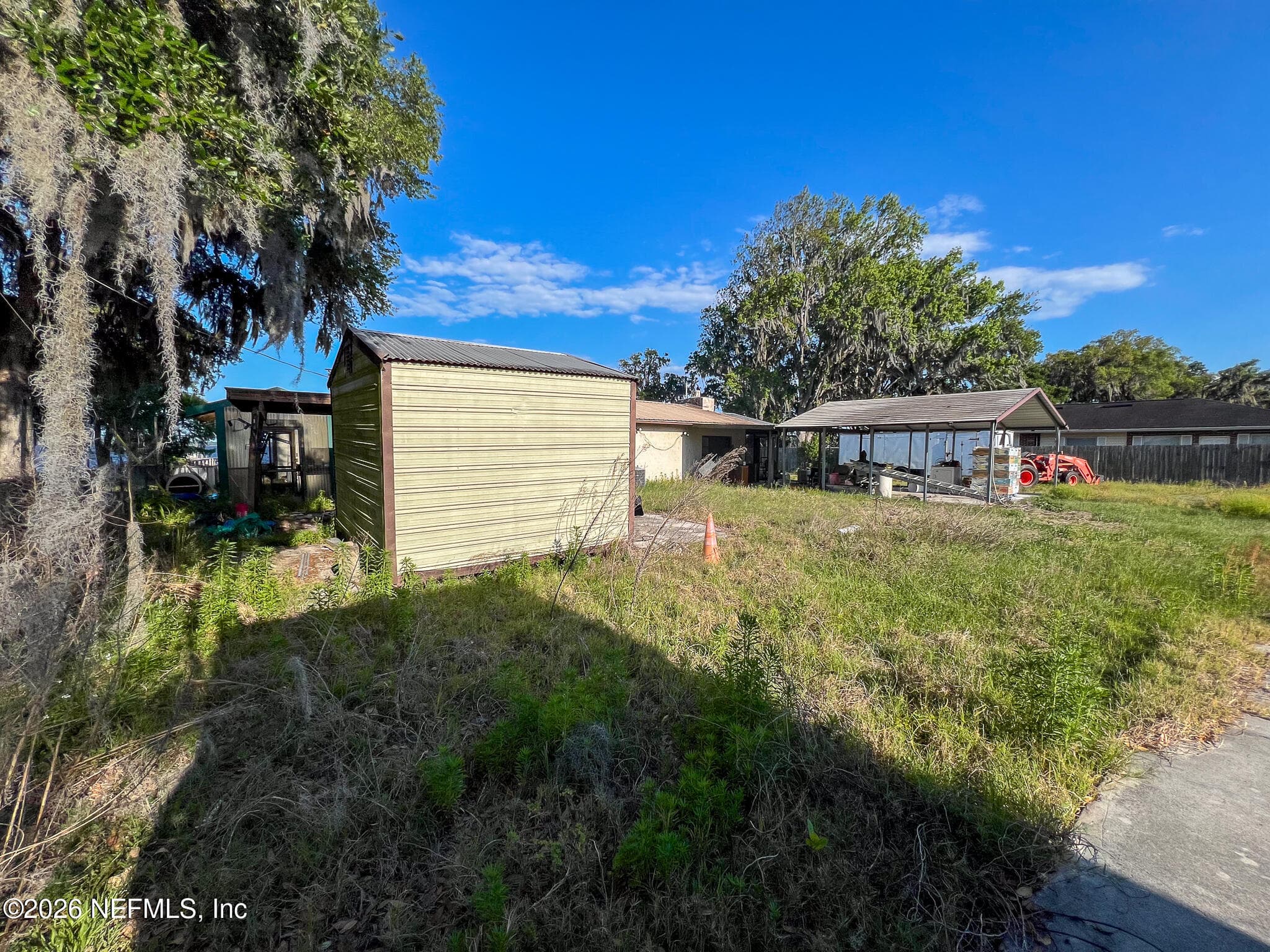 Photo 19 of 550 CEDAR CREEK Road 2, Palatka, FL 32177