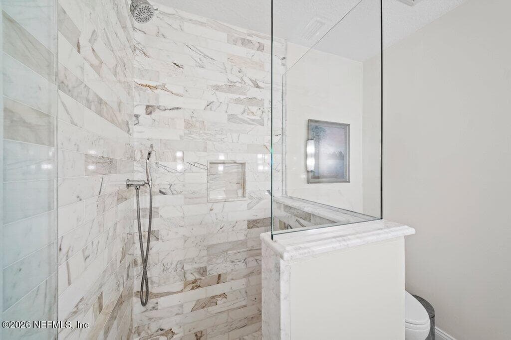 Full bathroom downstairs — 1271 E COAST Drive, Atlantic Beach, FL 32233