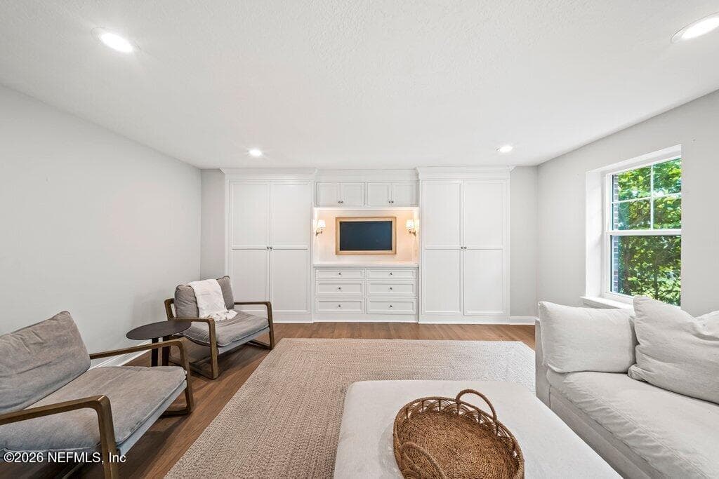 playroom — 1271 E COAST Drive, Atlantic Beach, FL 32233