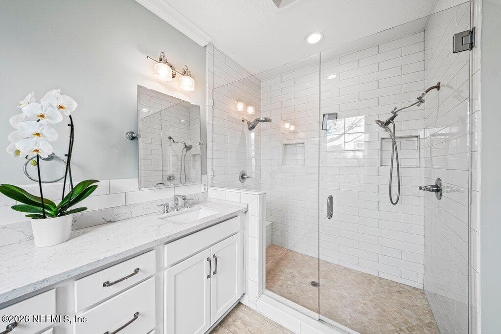 primary bathroom — 1271 E COAST Drive, Atlantic Beach, FL 32233