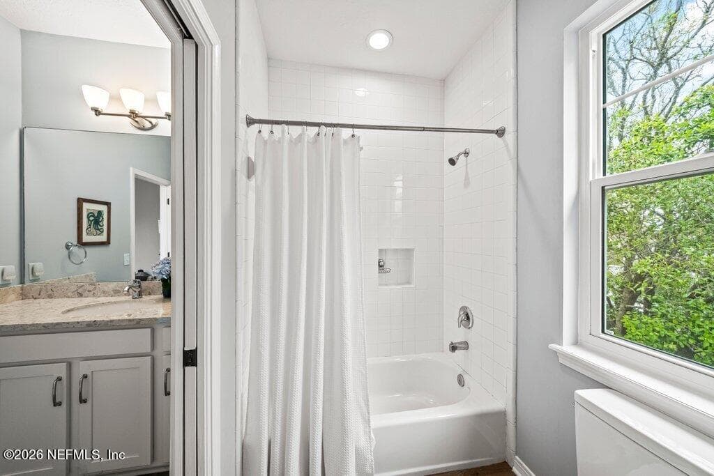 4th bathroom — 1271 E COAST Drive, Atlantic Beach, FL 32233